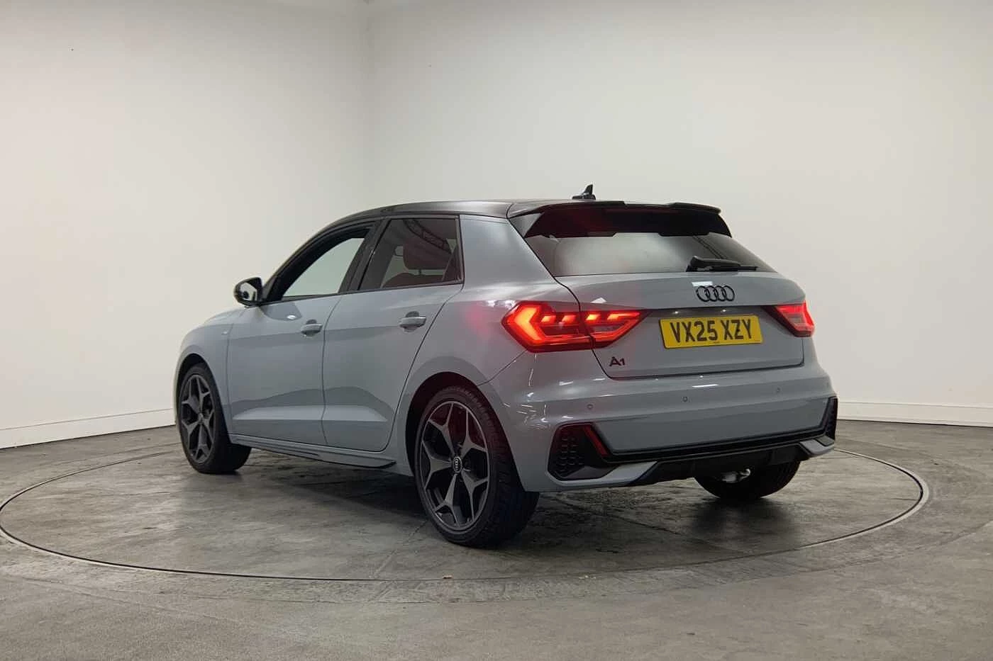 Audi-A1 Sportback-image-2