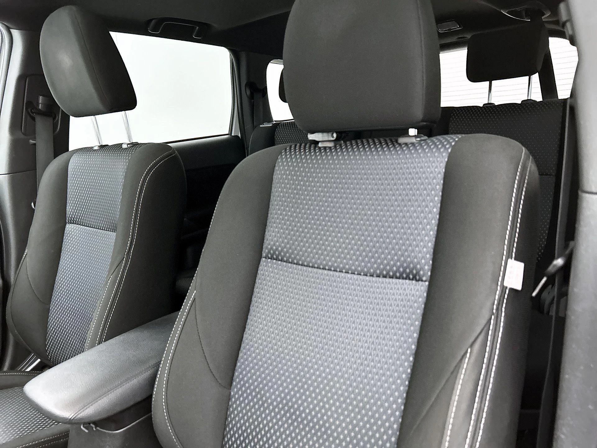 Mitsubishi-Outlander-image-10