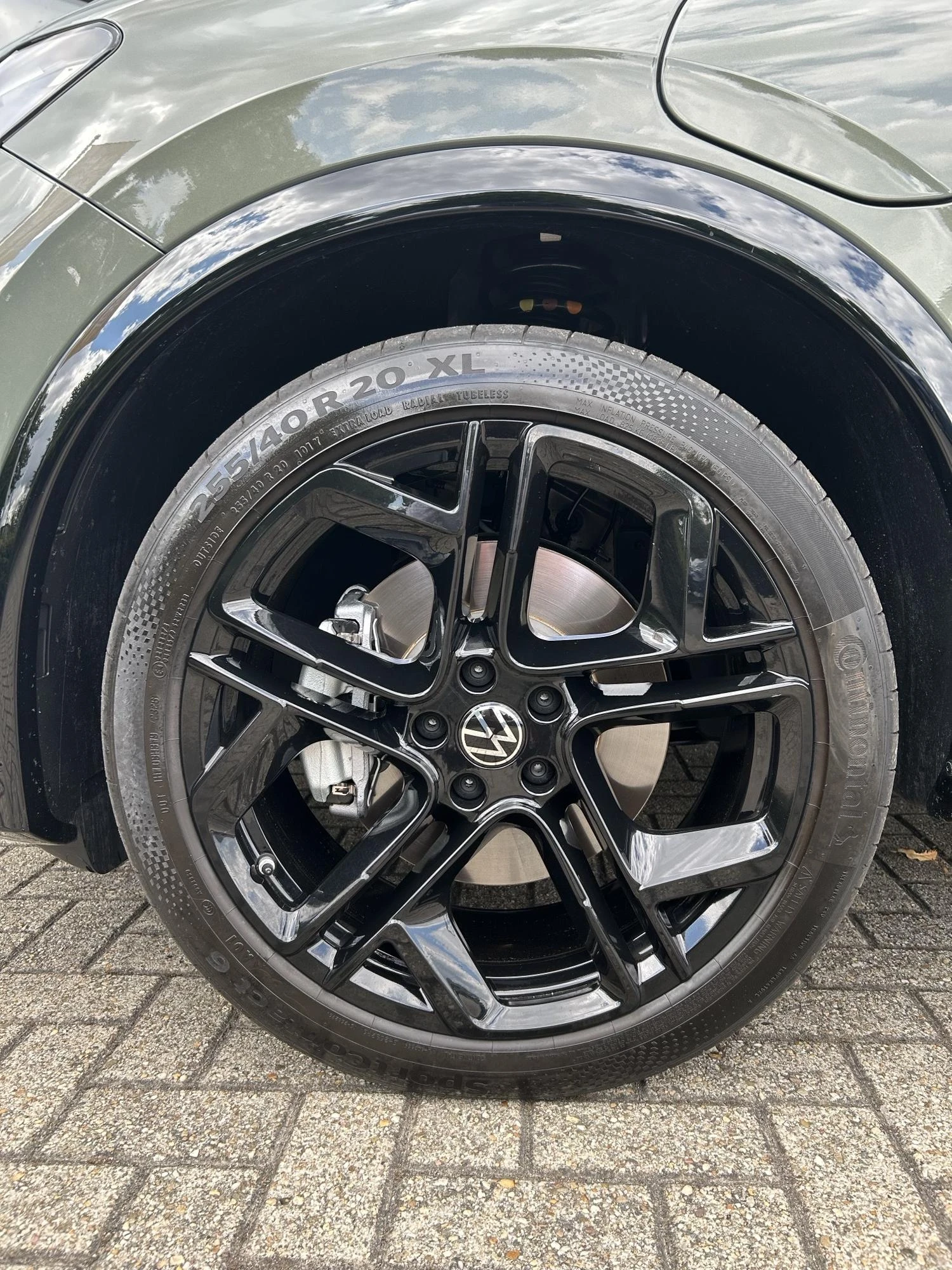 Volkswagen-Tiguan-image-8