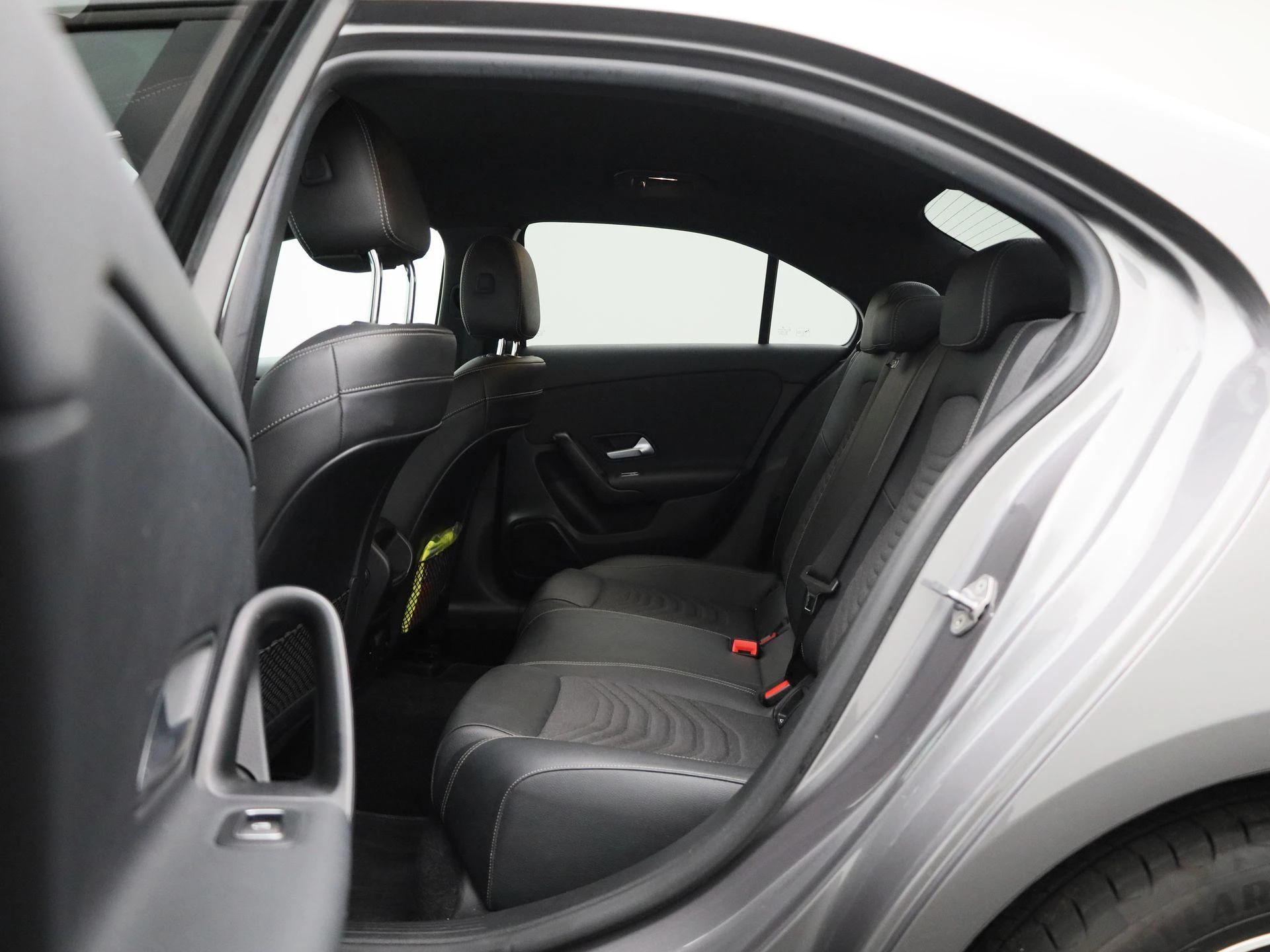 Mercedes-Benz-A-Klasse-image-11