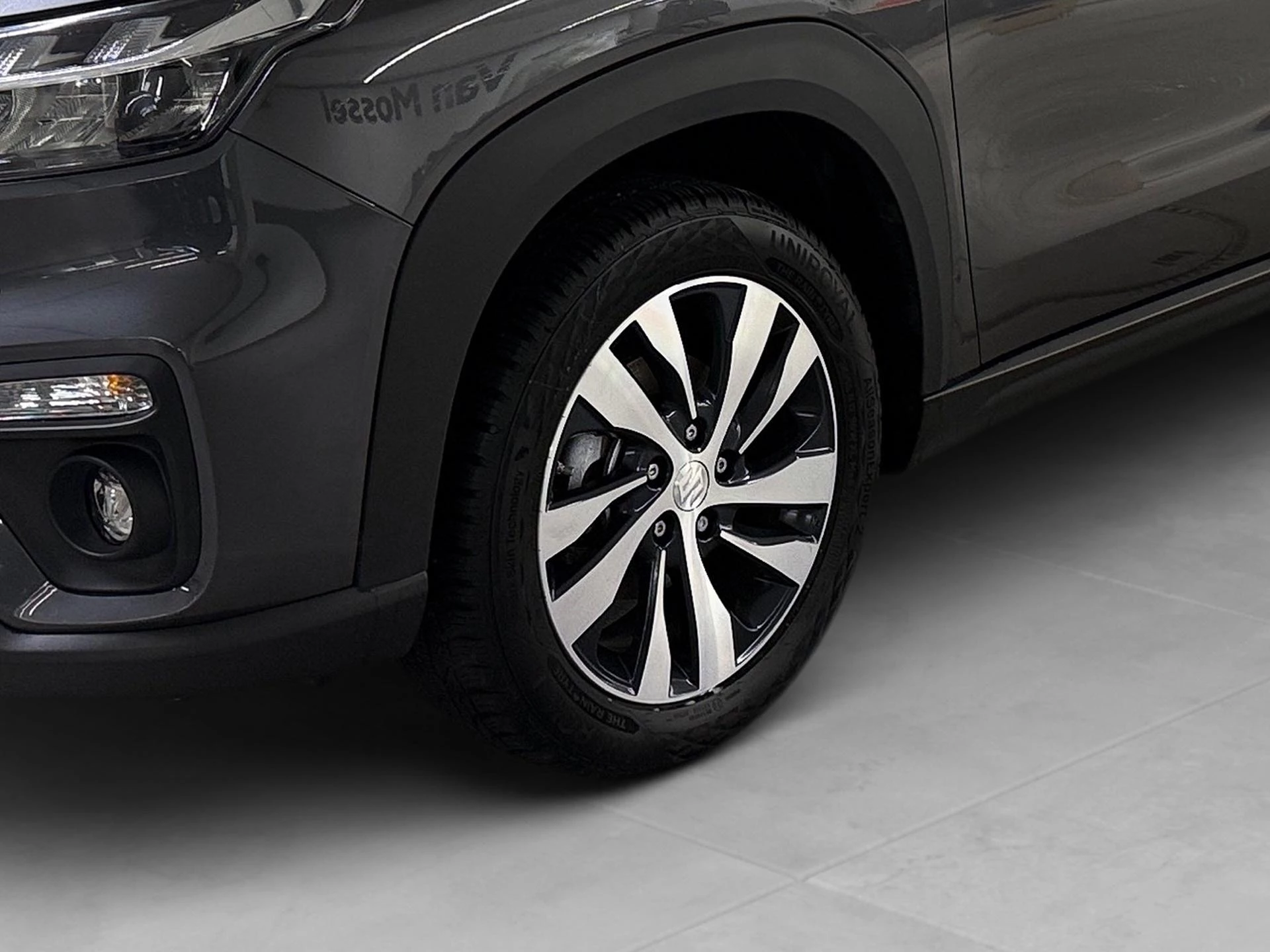 Suzuki-S-Cross-image-19