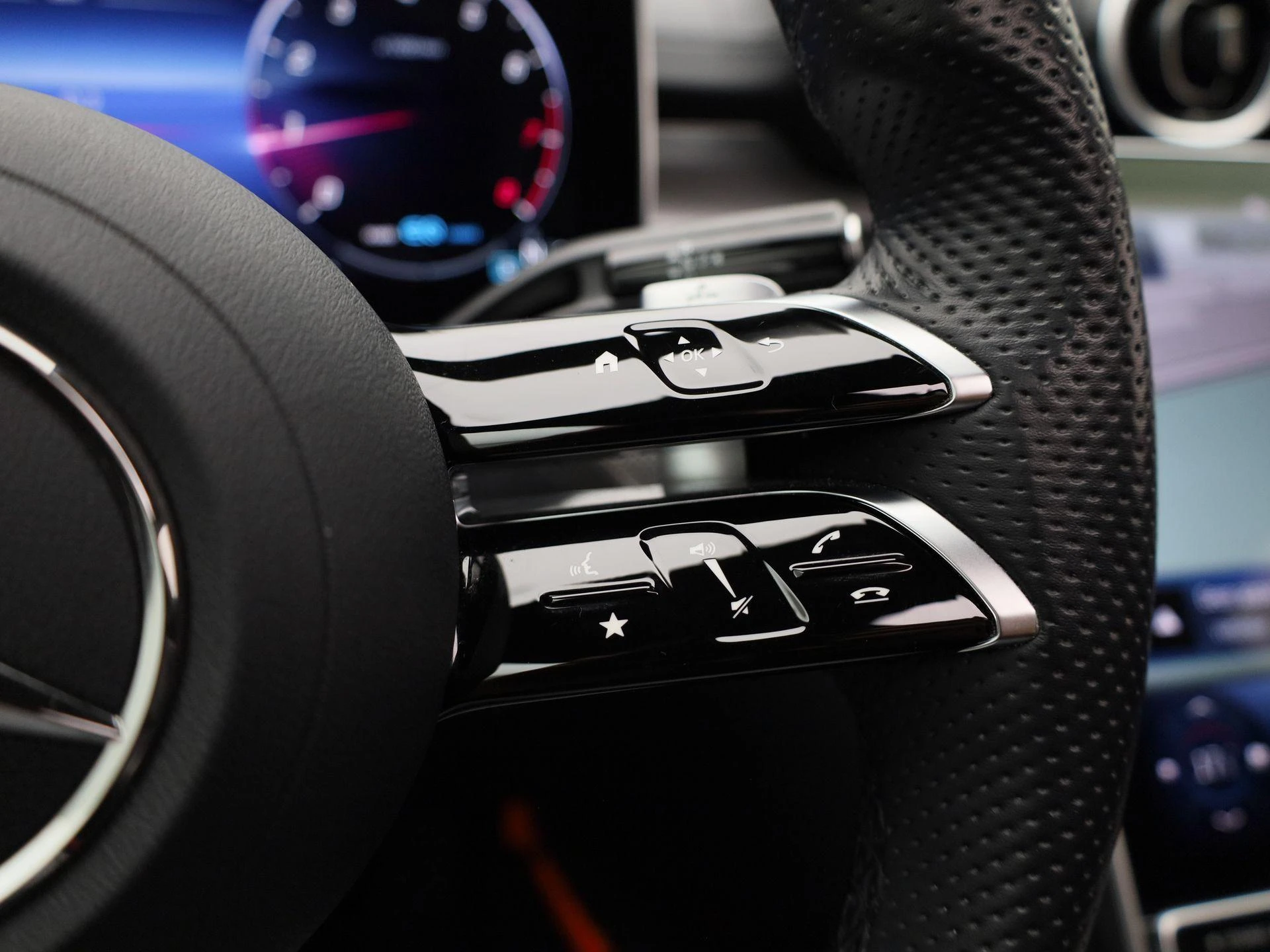 Mercedes-Benz-C-Klasse-image-21