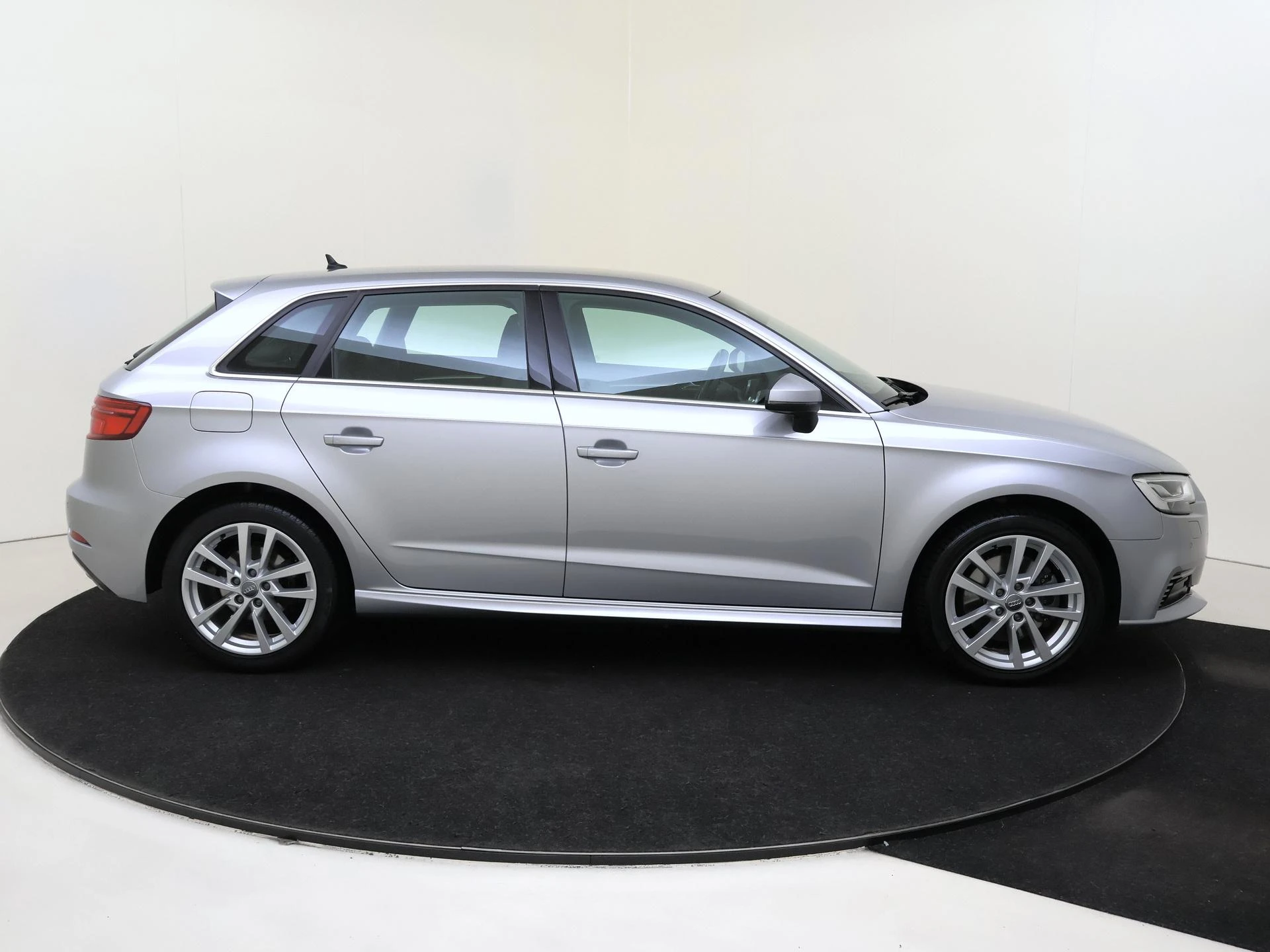 Audi-A3-image-8