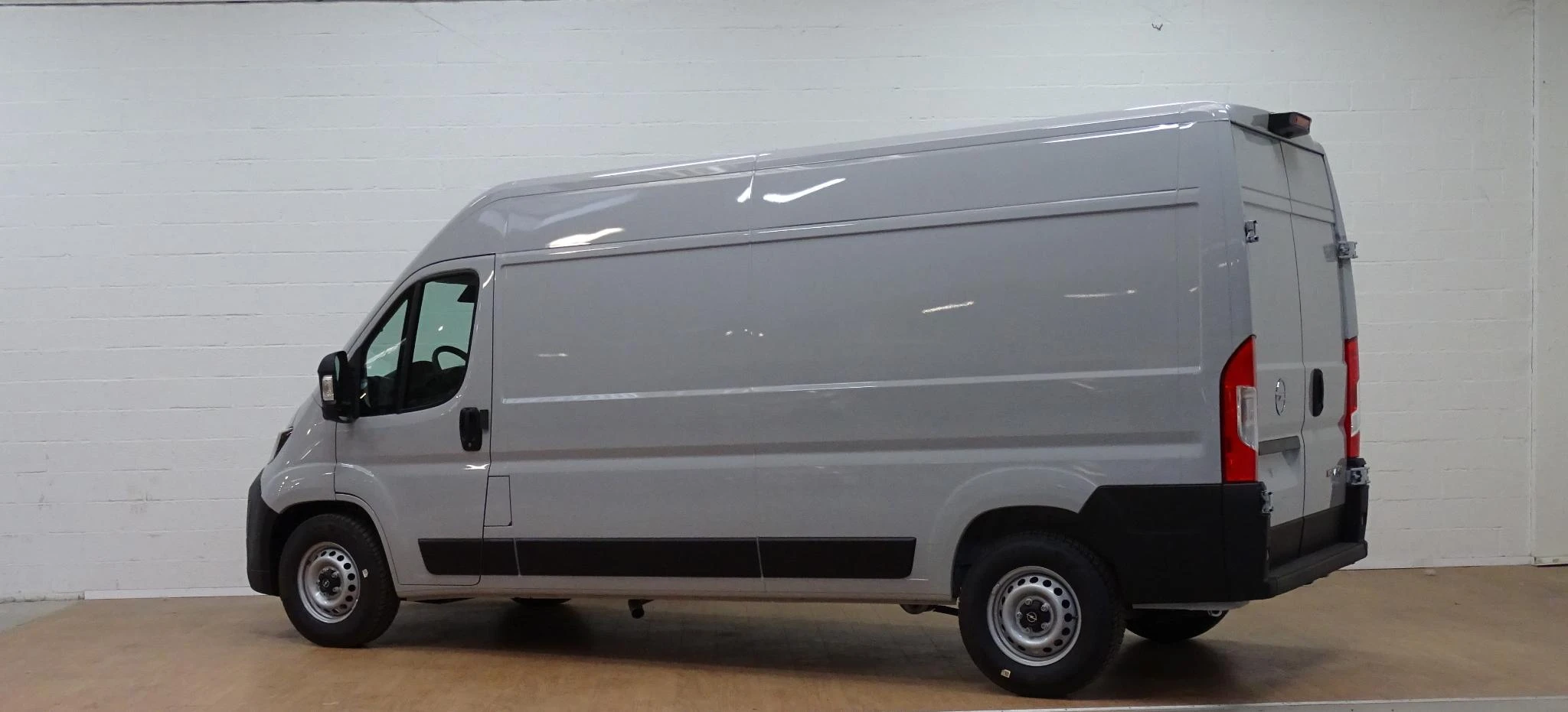 Opel-Movano-image-2