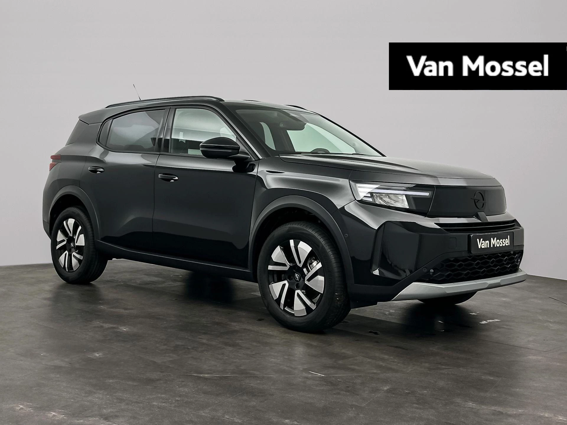 Opel-Frontera-image-0