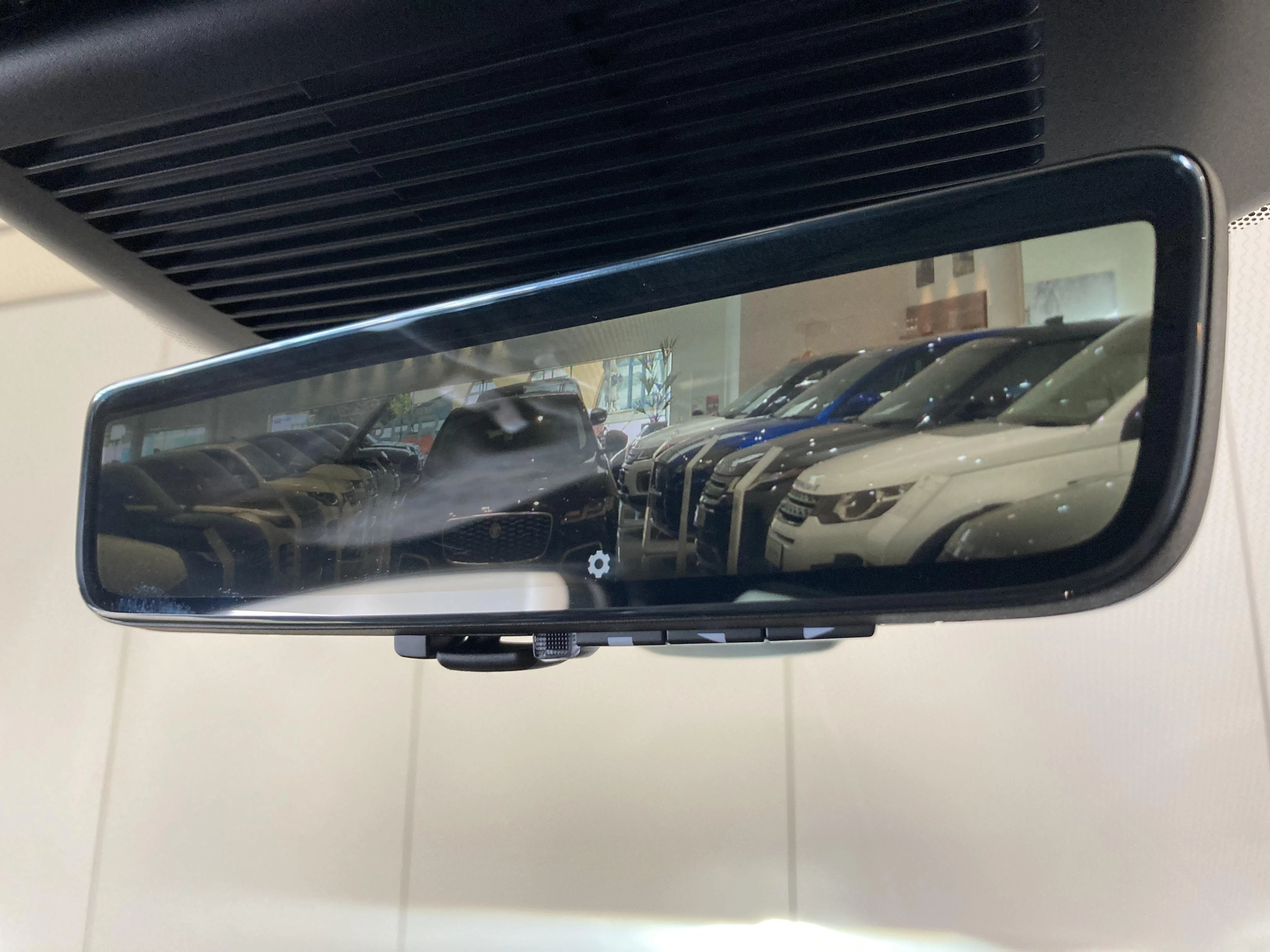 Jaguar-E-PACE-image-14