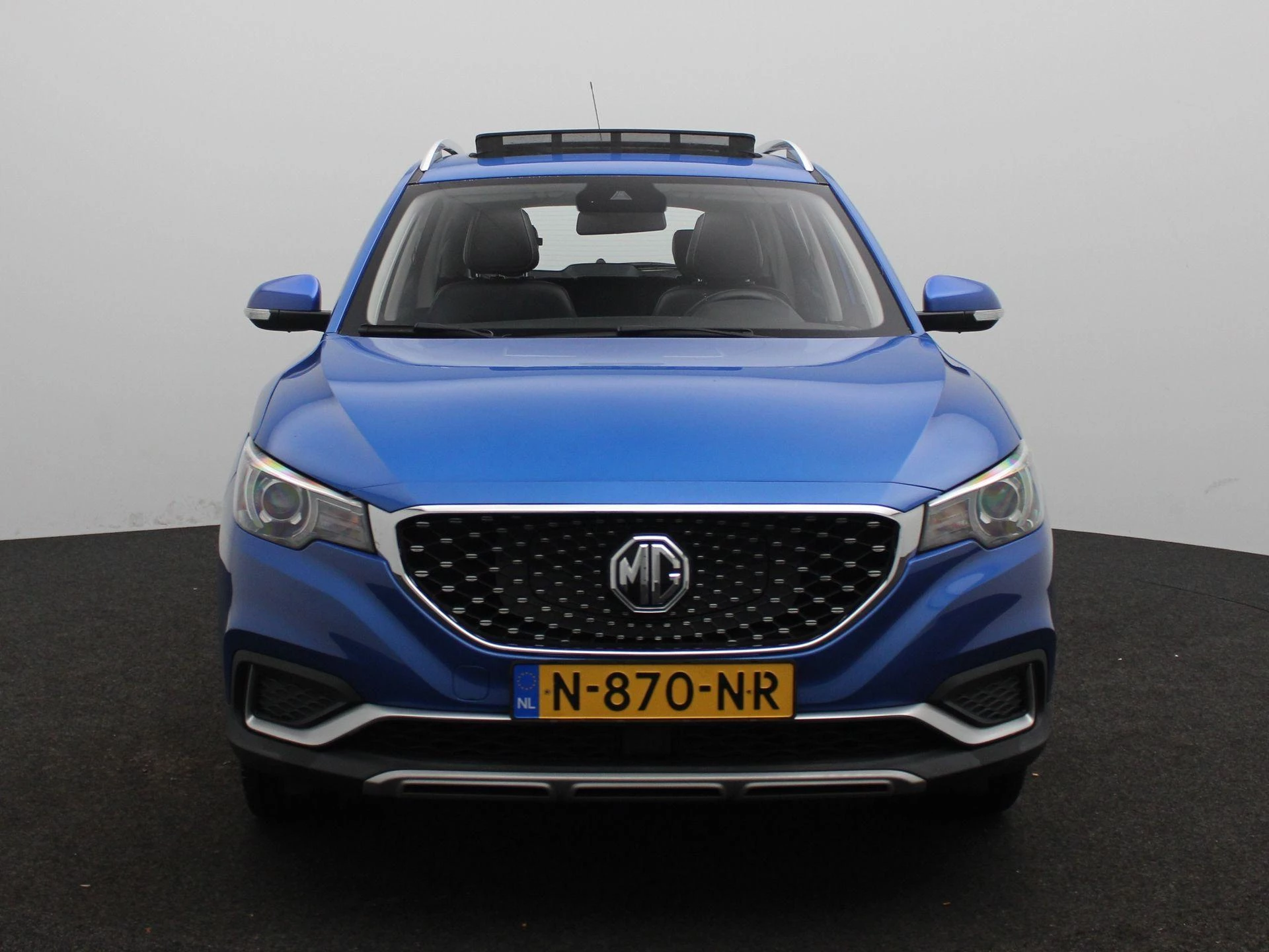 MG-ZS EV-image-2