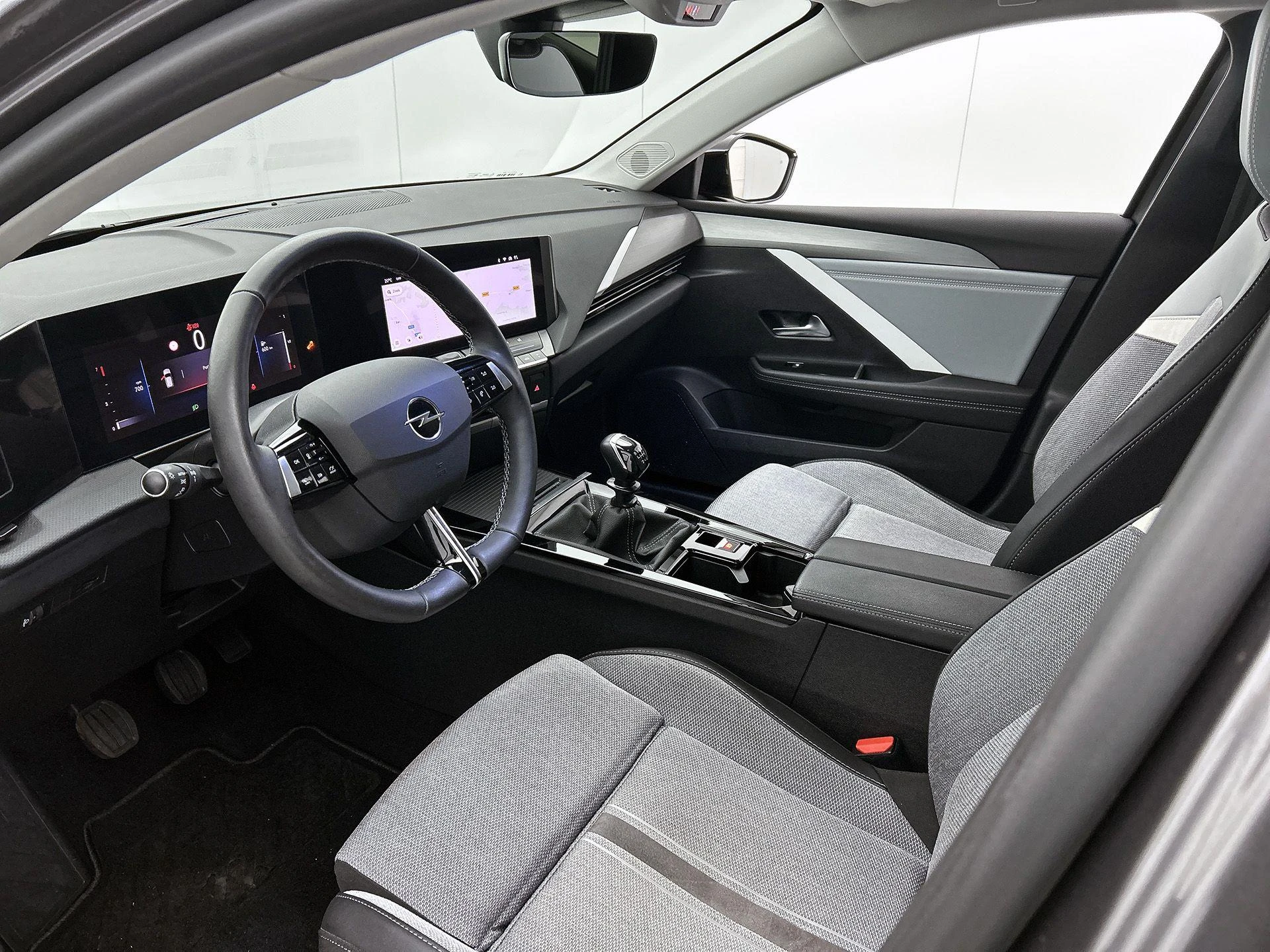 Opel-Astra-image-20