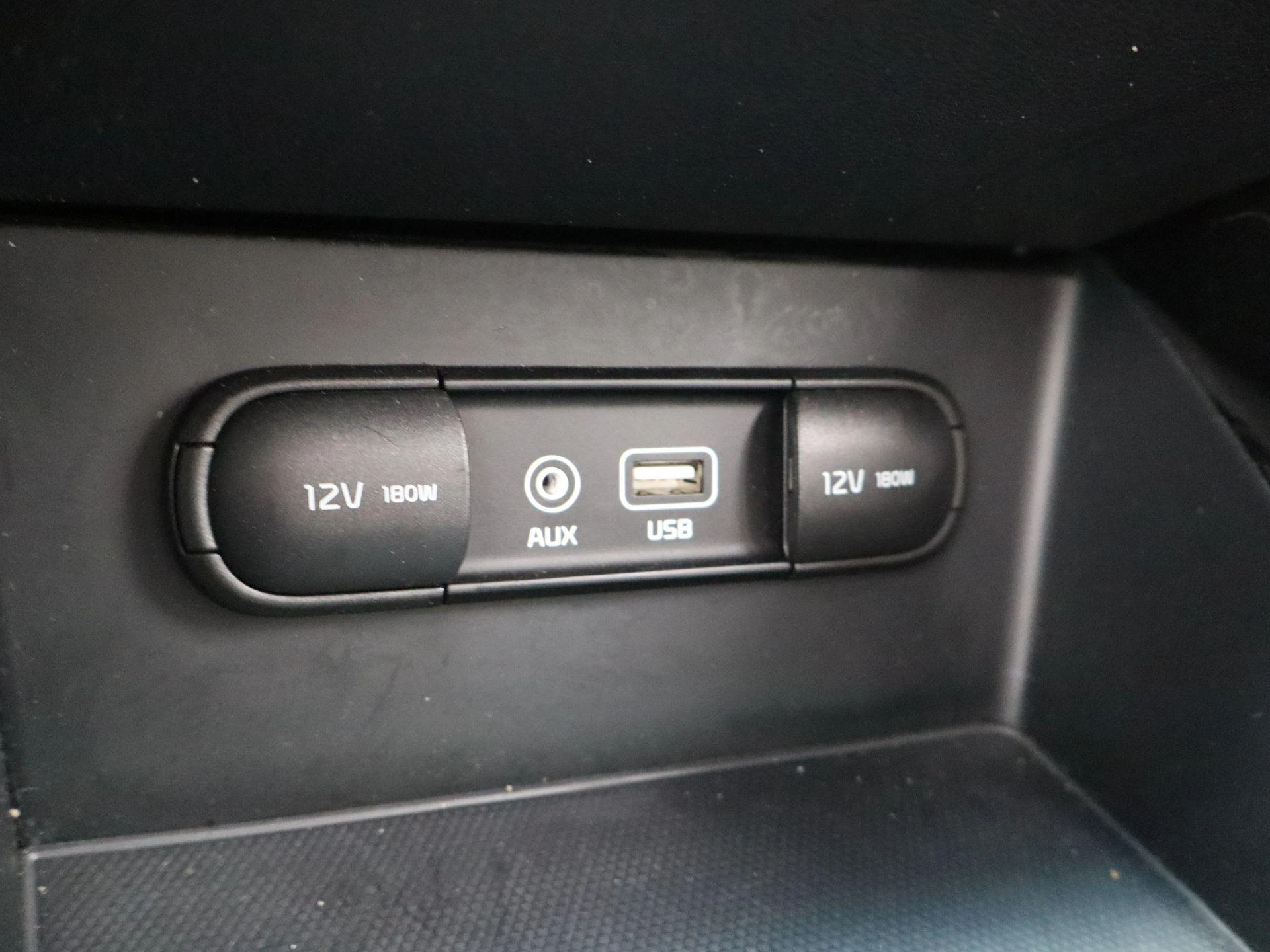 Kia-Niro-image-21