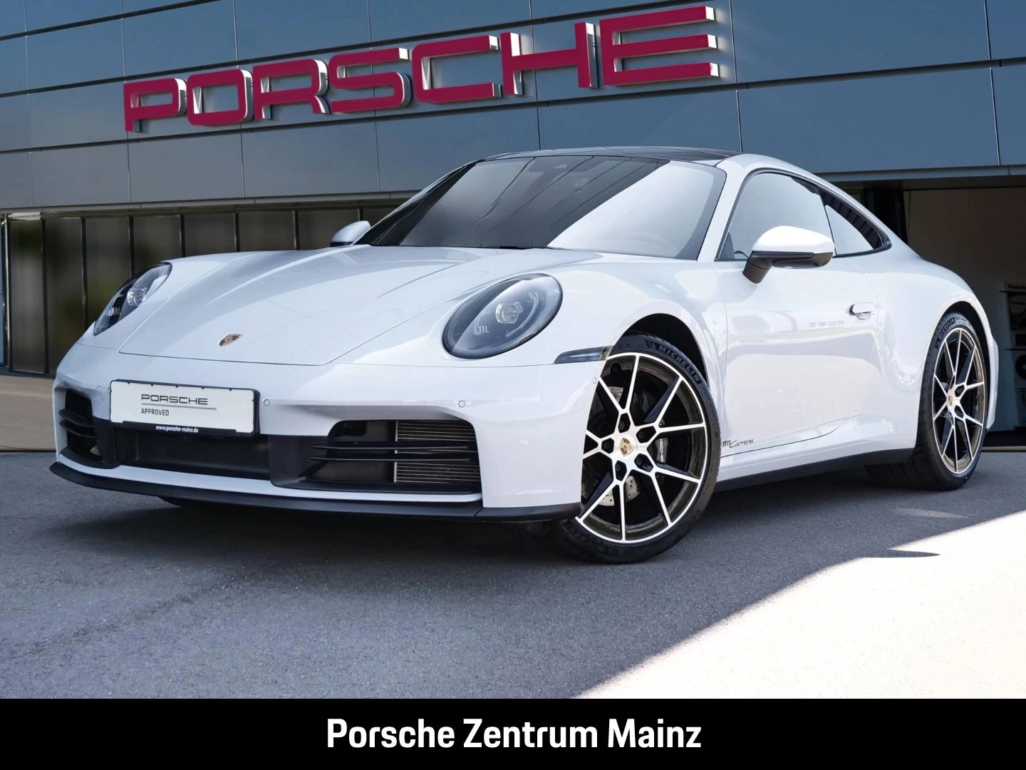 Porsche-911-image-0