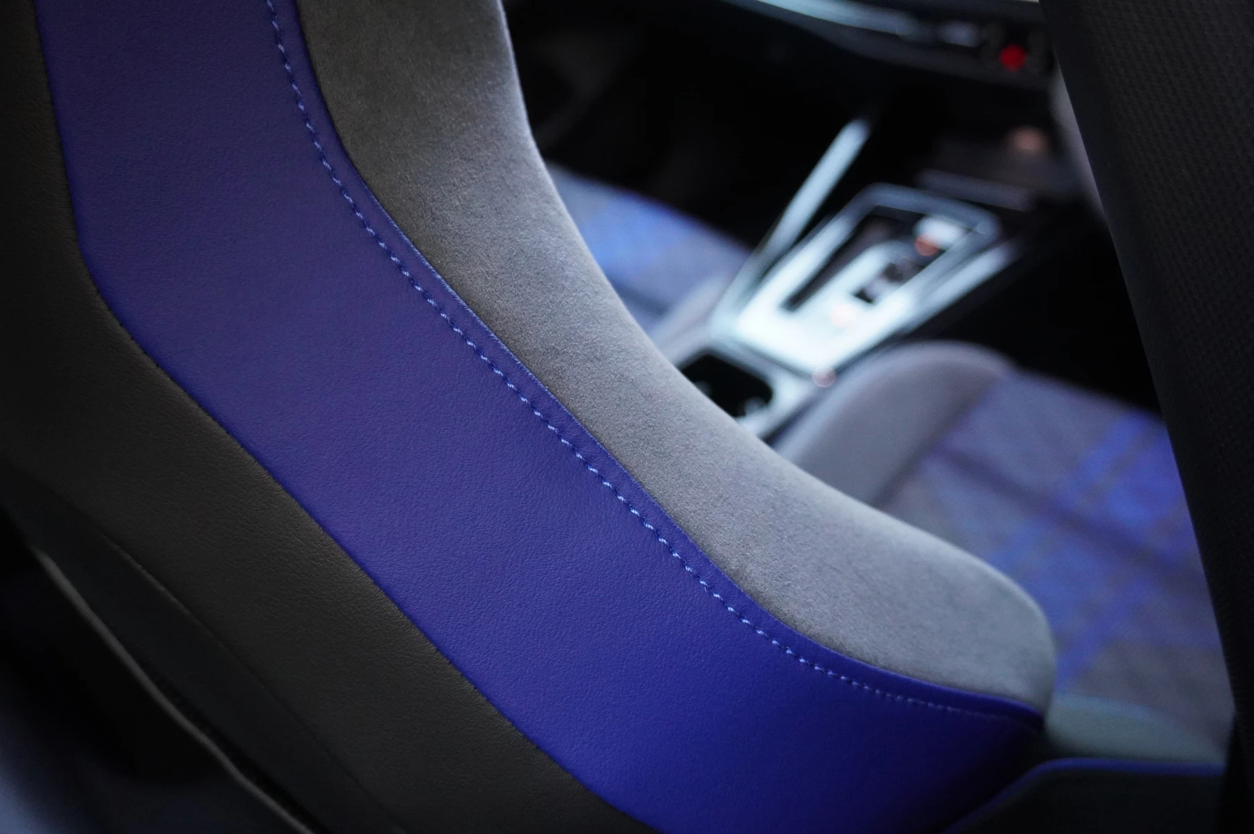 Volkswagen-Golf-image-52