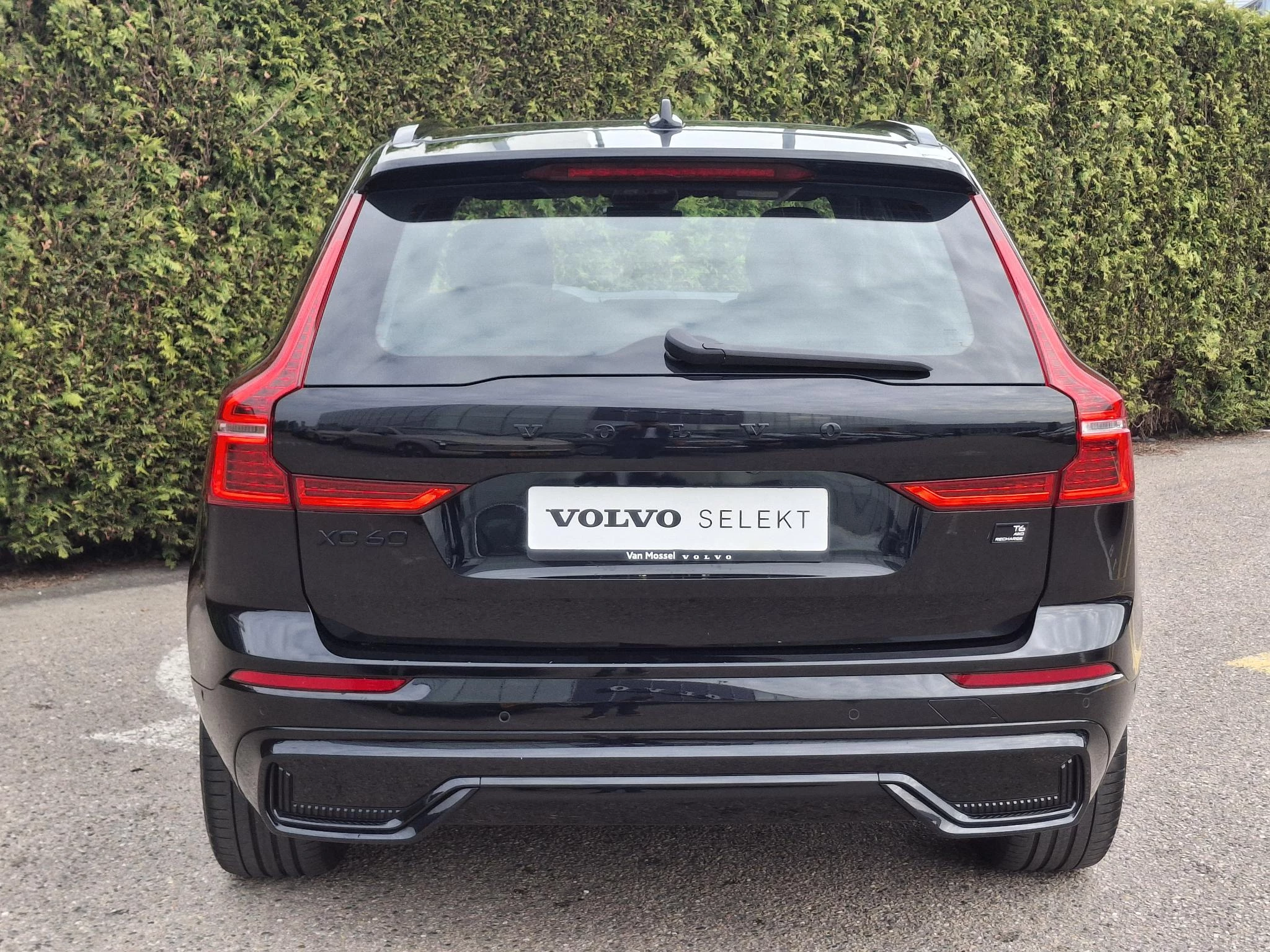 Volvo XC60 T6 Plug-in hybrid AWD Plus Black Edition