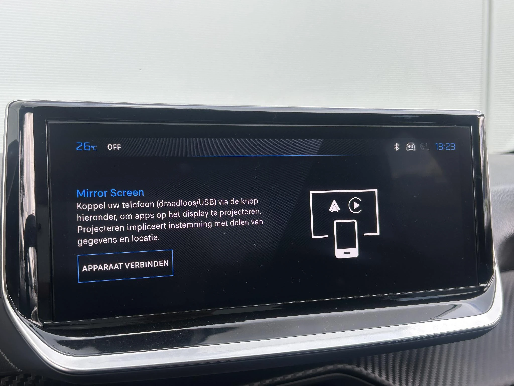 Peugeot-208-image-13