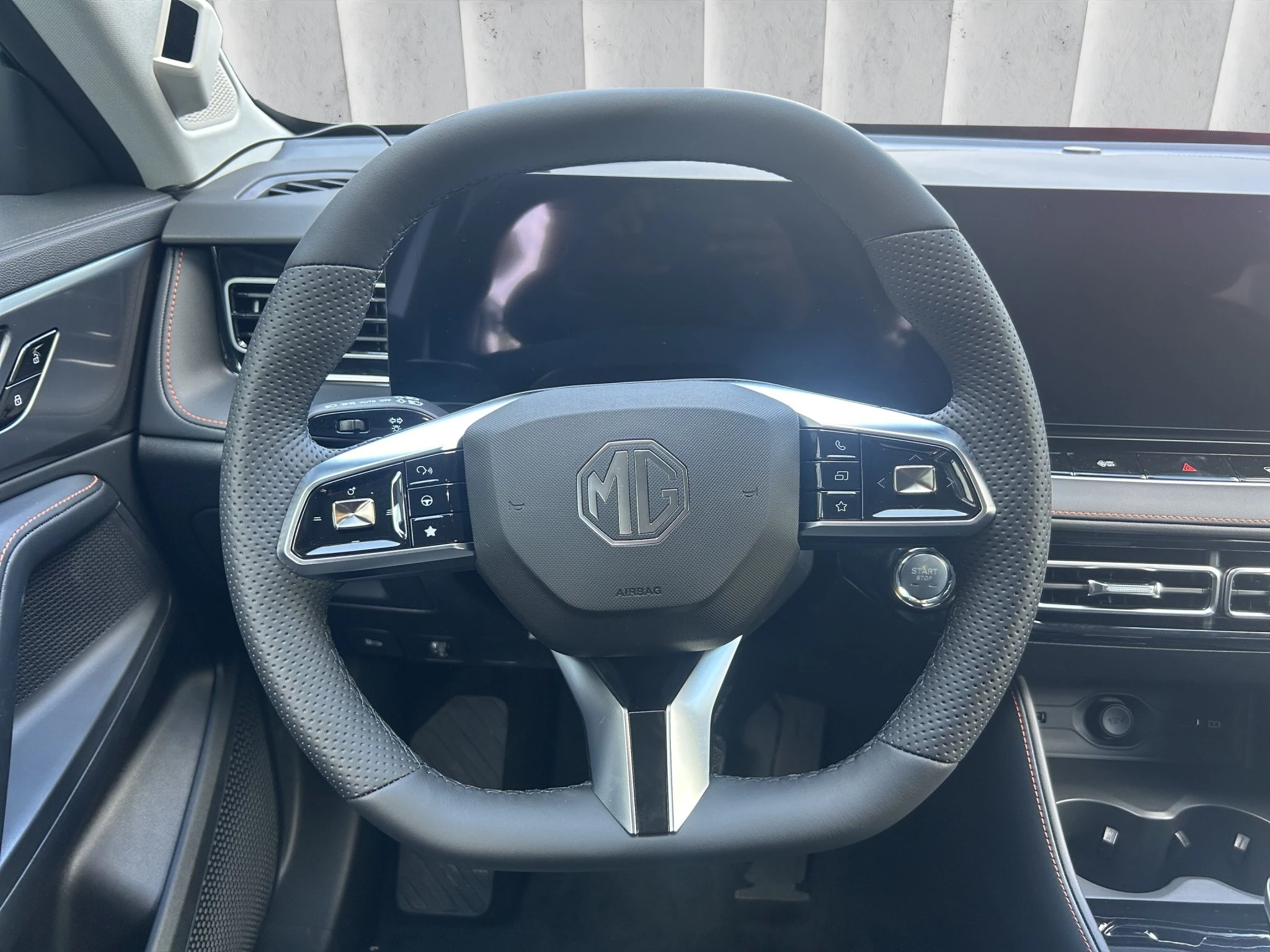 MG HS Luxury 1.5T-GDI Auto Sports Utility Vehicle. 125 kW. 5-türig