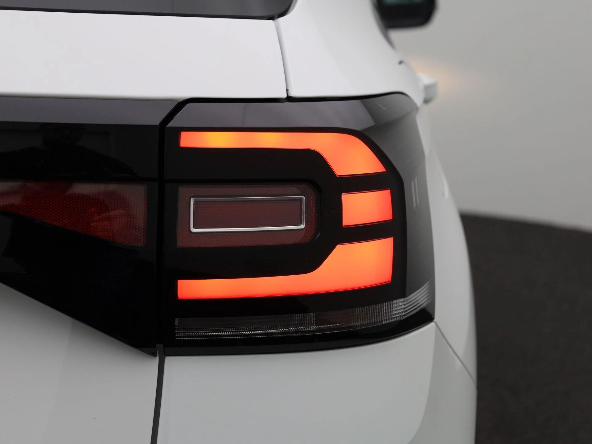 Volkswagen-T-Cross-image-31