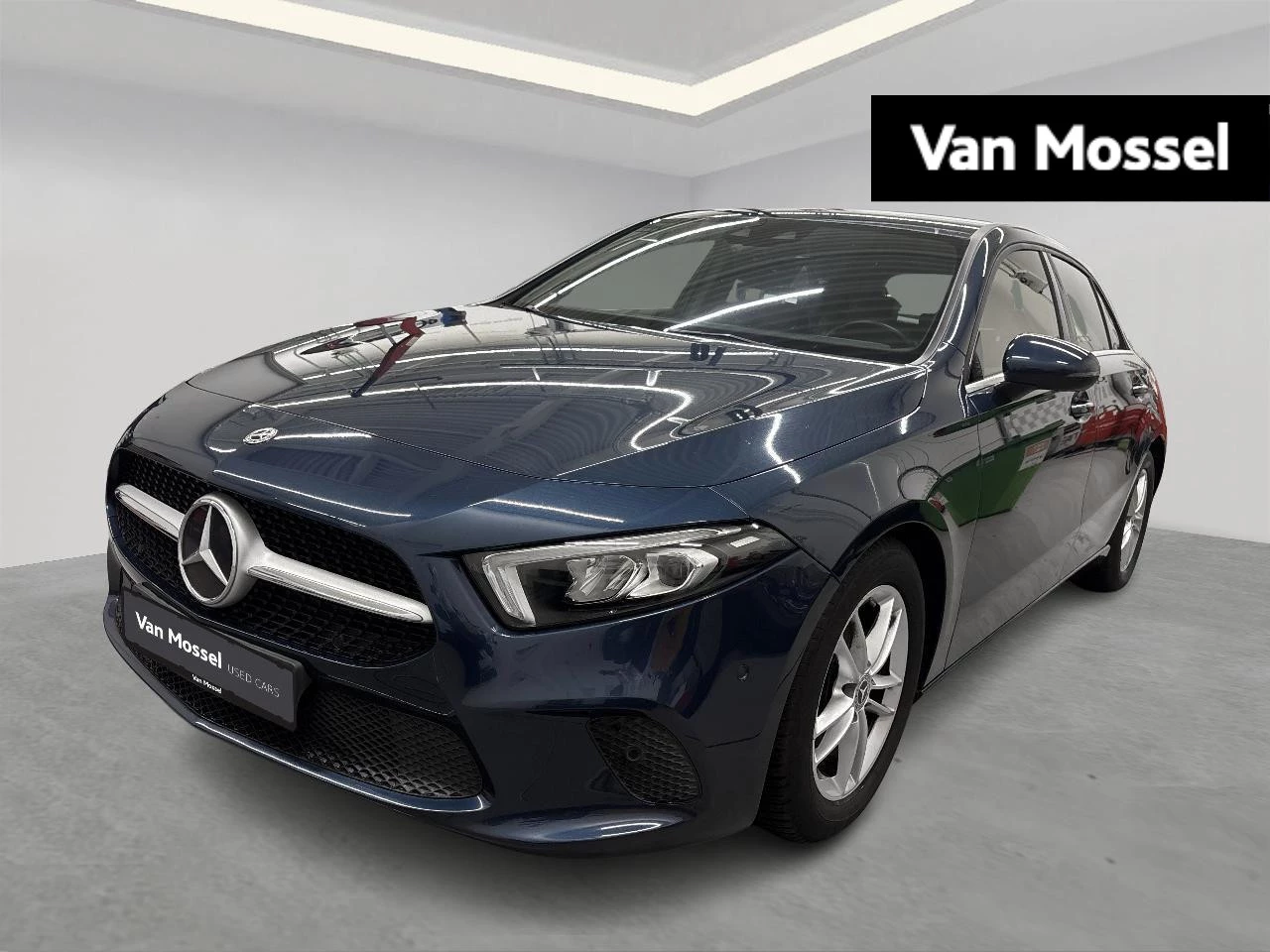 Mercedes-Benz-A-Klasse-image-0