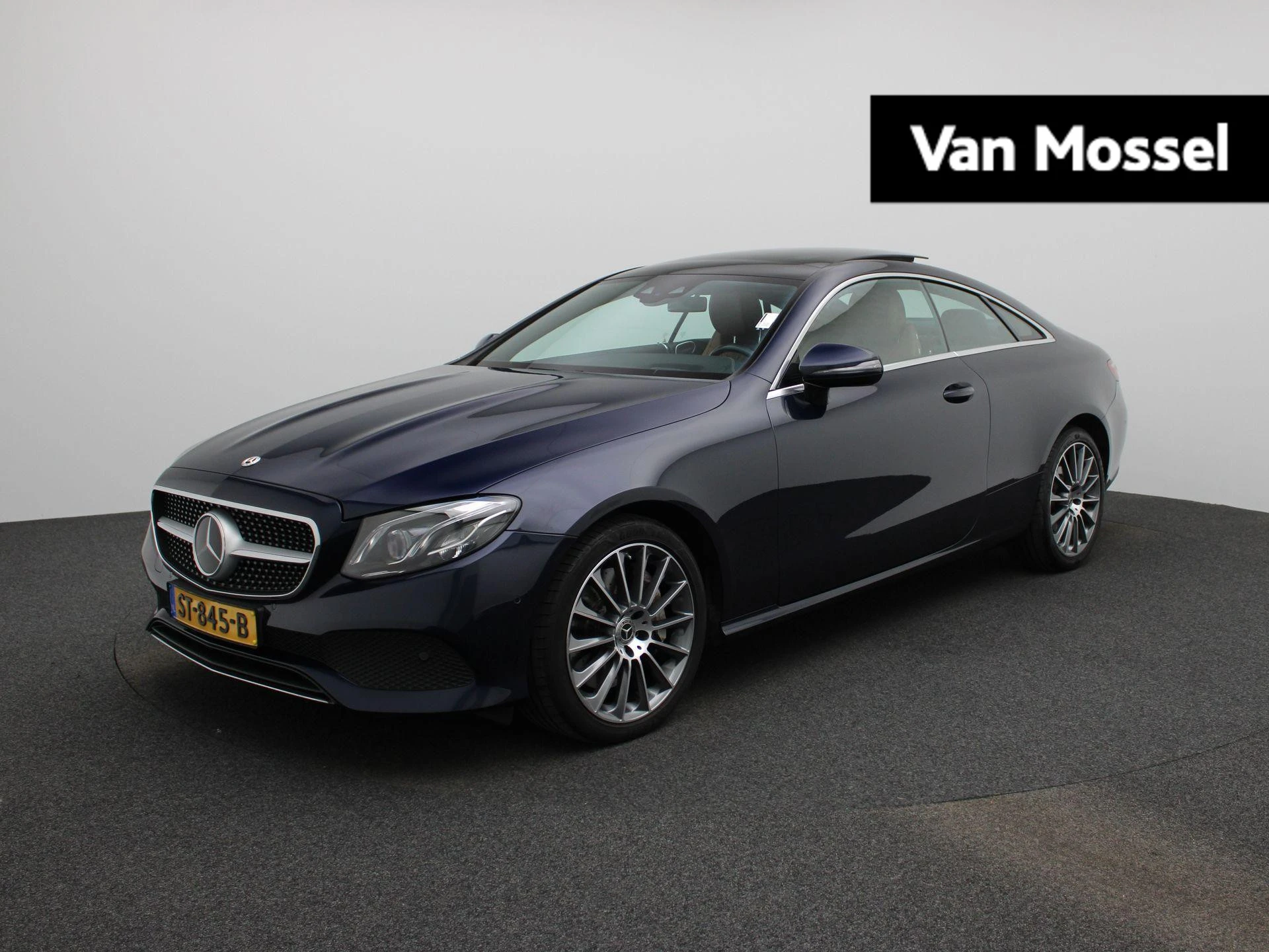 Mercedes-Benz-E-Klasse-image-0