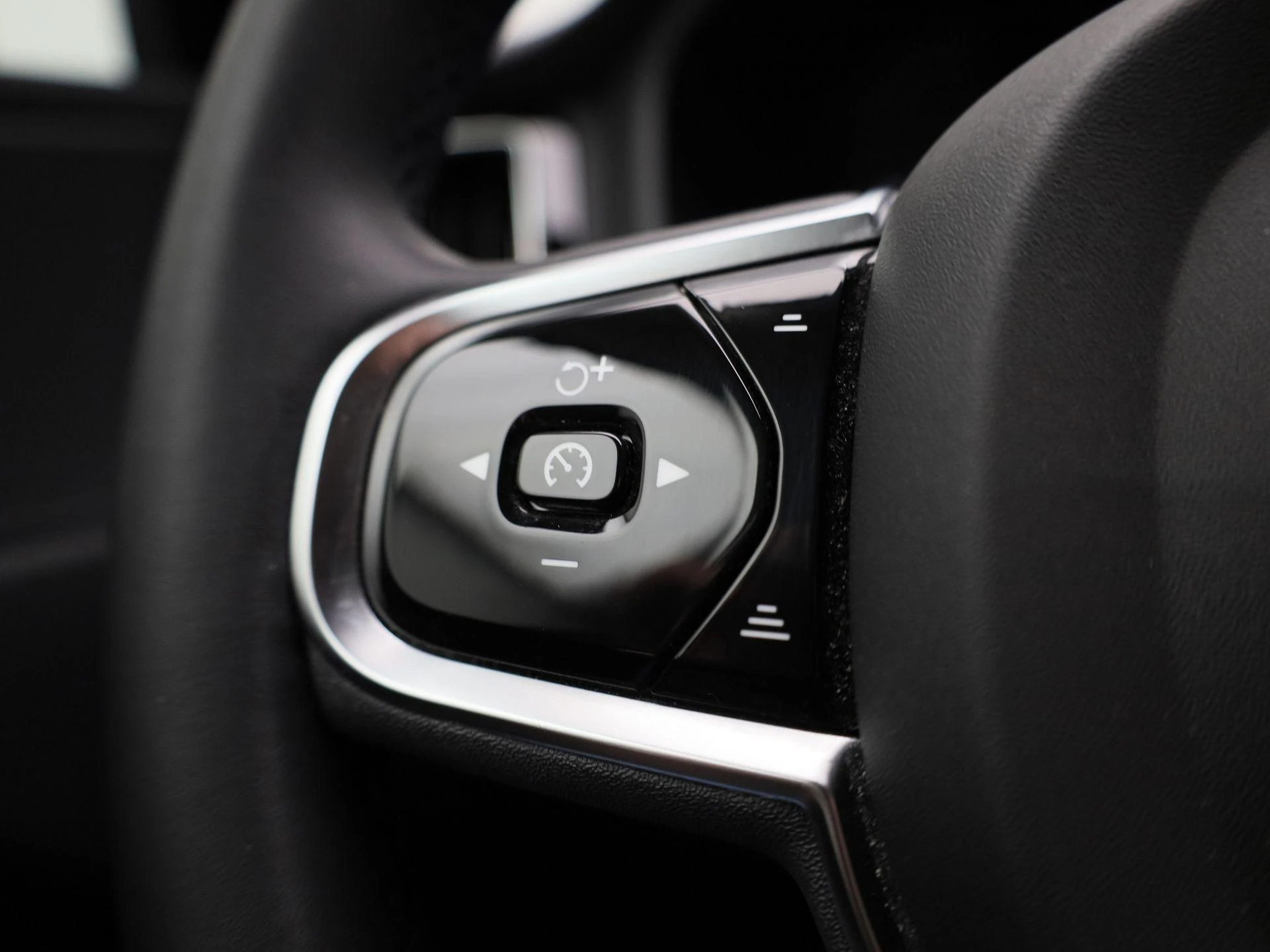 Volvo-XC60-image-21