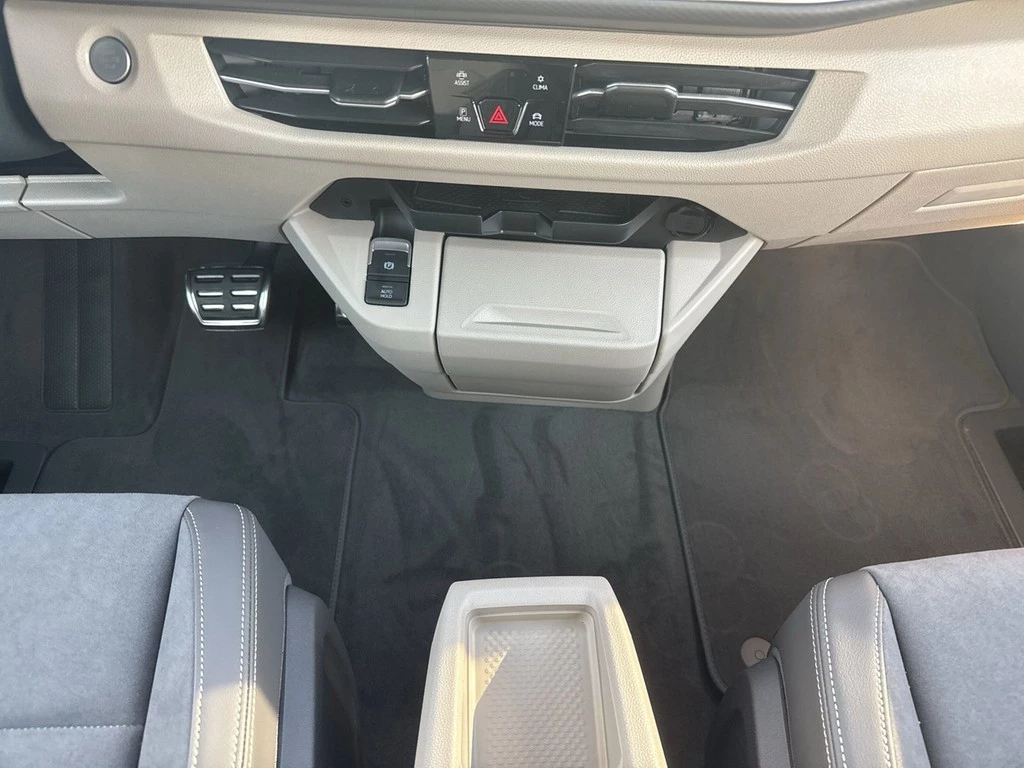 Volkswagen Multivan T7 1.5l eHybrid LR DSG 4M Style *AHK