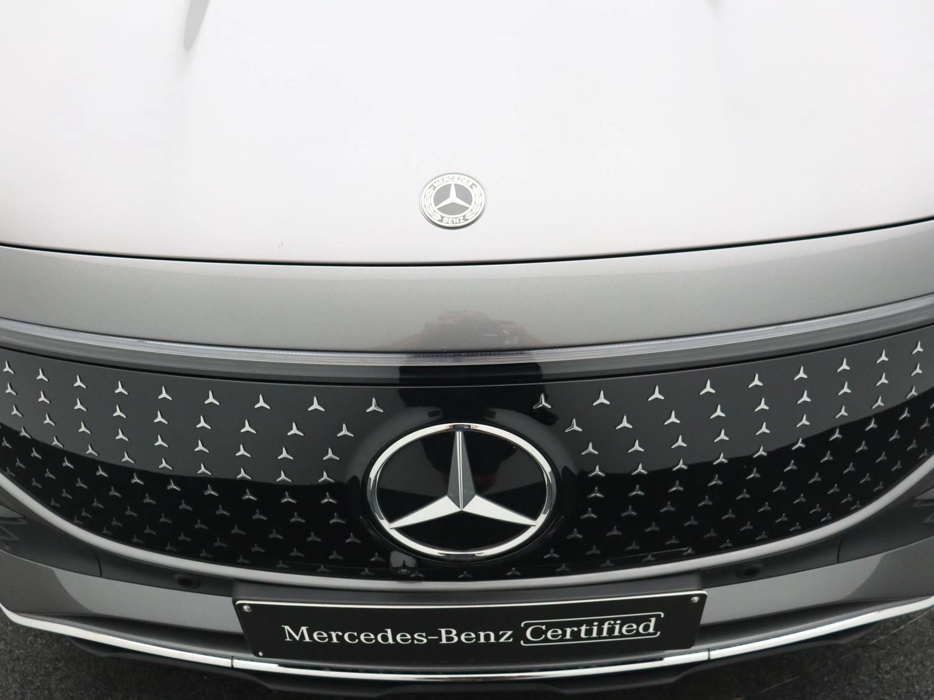 Mercedes-Benz EQB 250+ AMG LINE + HEAD UP + BURMESTER + CARPLAY +
