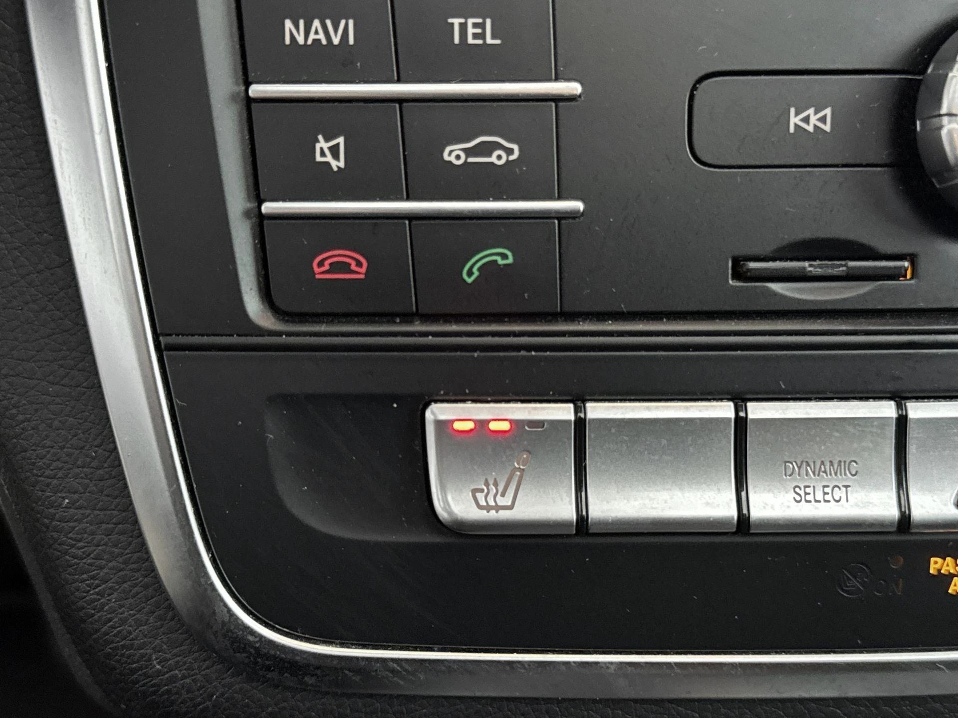 Mercedes-Benz-CLA-image-7