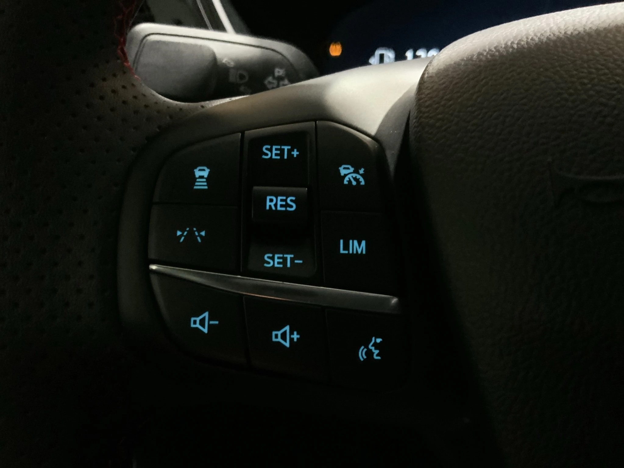 Ford Kuga ST-Line X FHEV*PANO*LED-MATRIX*360GRAD*AHK*ACC*NAVI