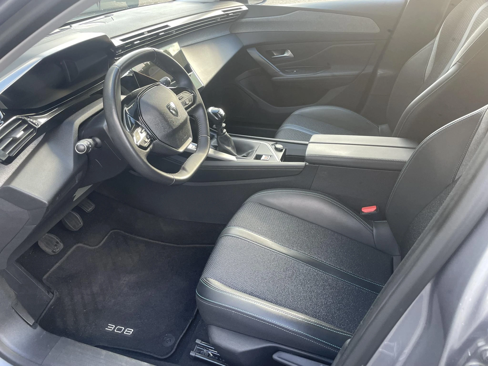 Peugeot-308-image-11