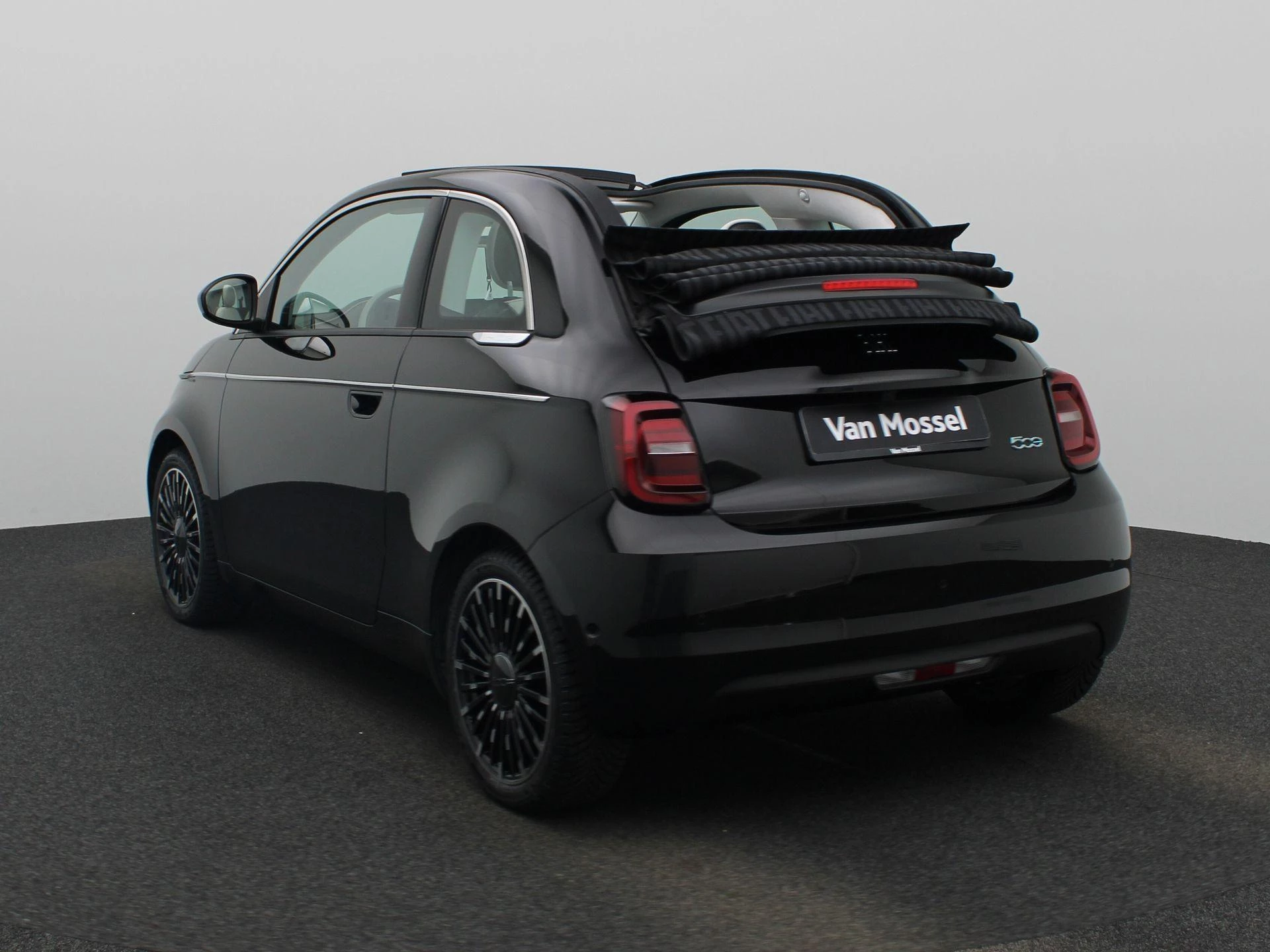 Fiat-500e-image-1