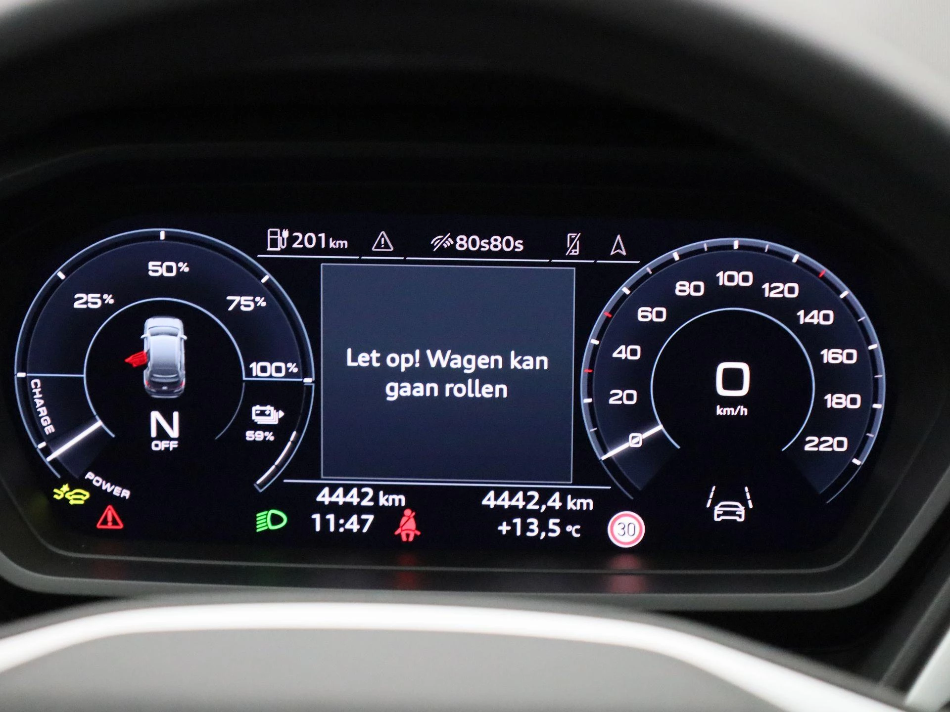 Audi-Q4 e-tron-image-7