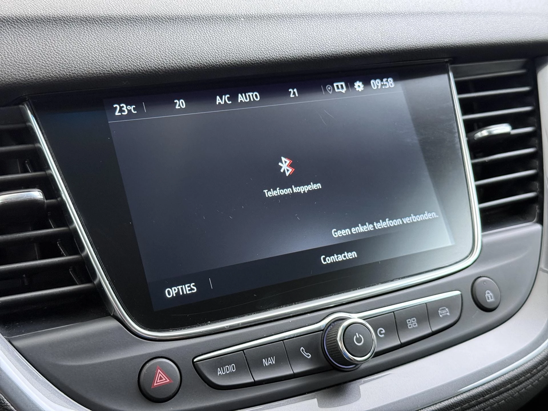 Opel Grandland X 1.6 Turbo Hybrid Business Elegance