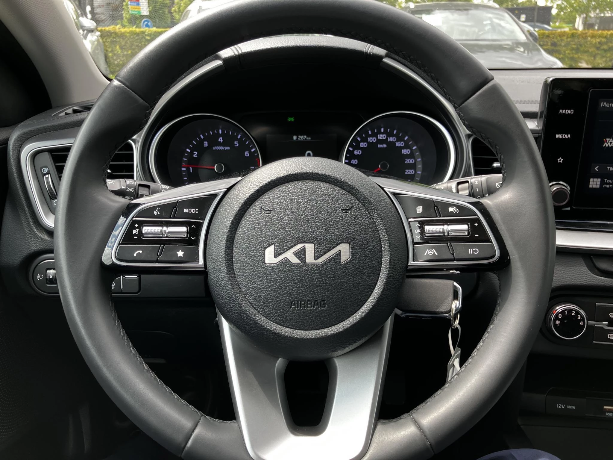 Kia-Ceed Sportswagon-image-6