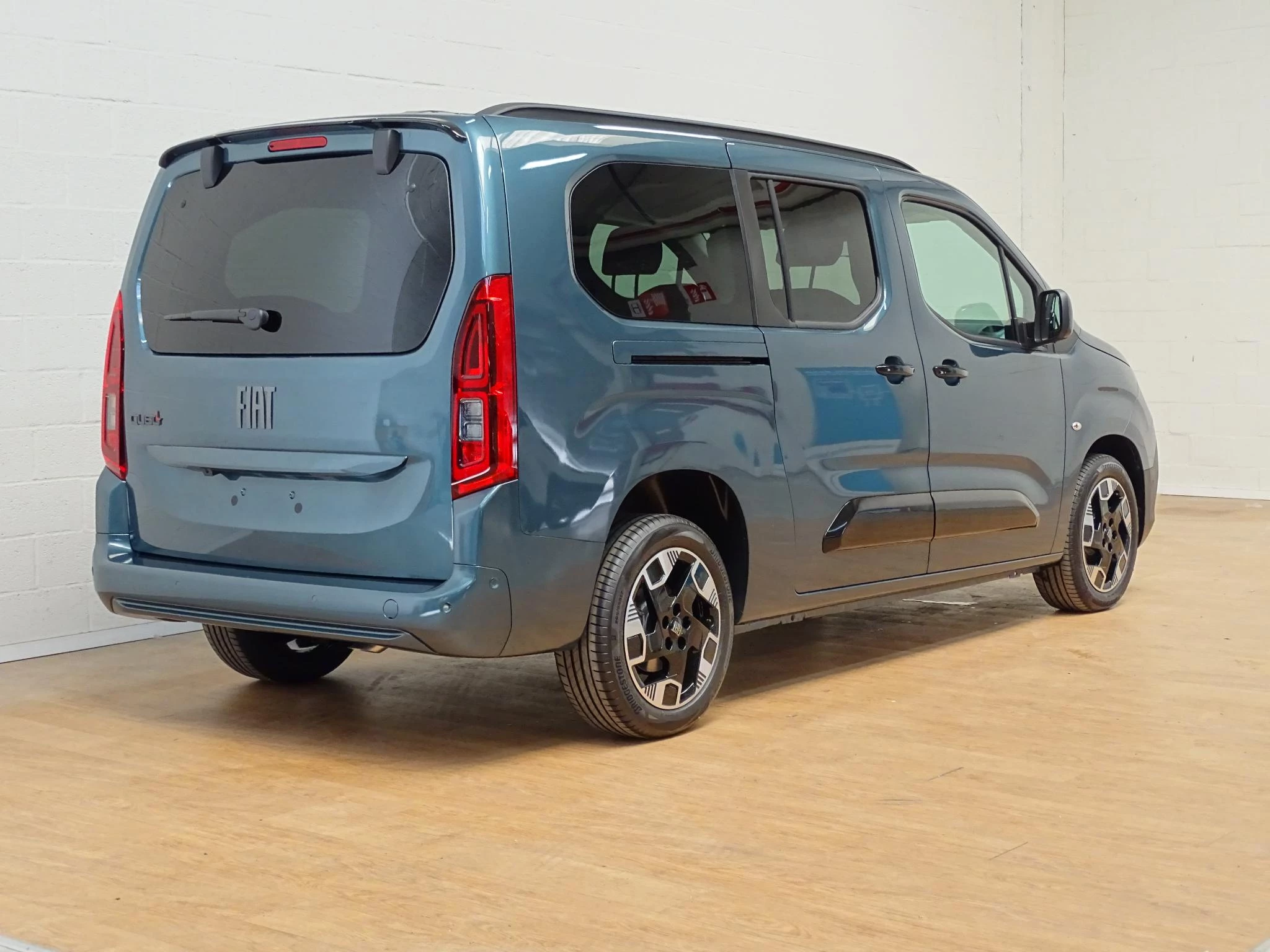 Fiat Qubo L 1.5 BlueHDI 130 S&S AT La Prima Long+7 seats+gps+c