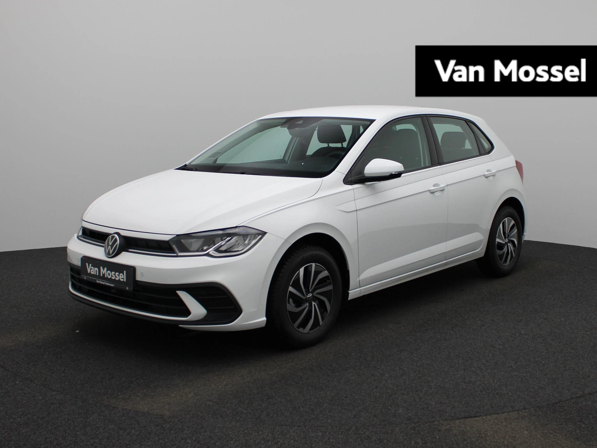 Volkswagen-Polo-image-0