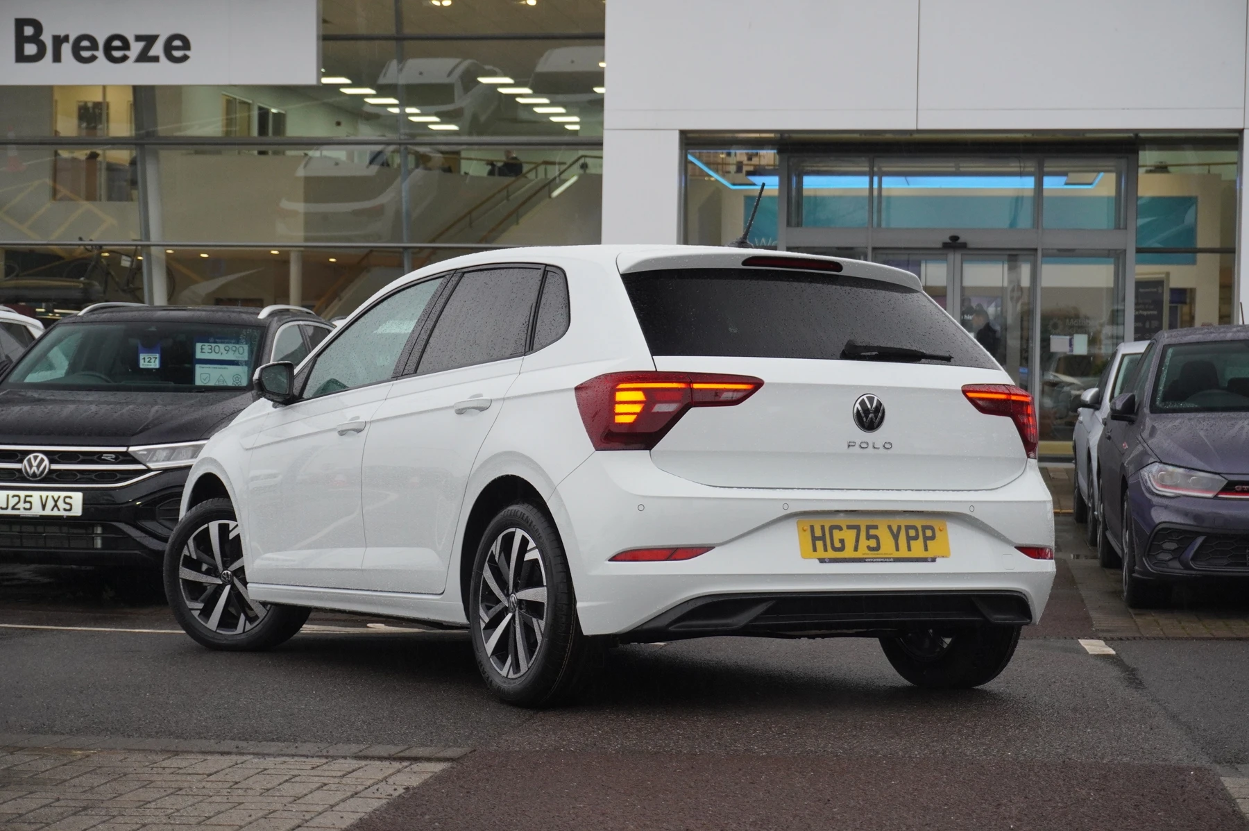 Volkswagen-Polo-image-2