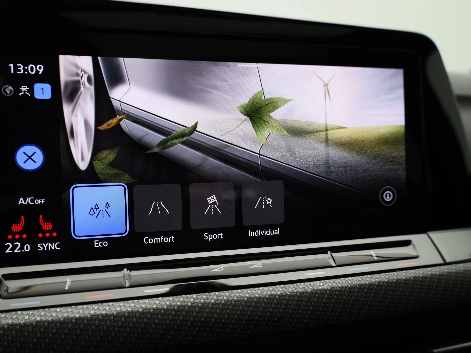 Volkswagen-Golf-image-32