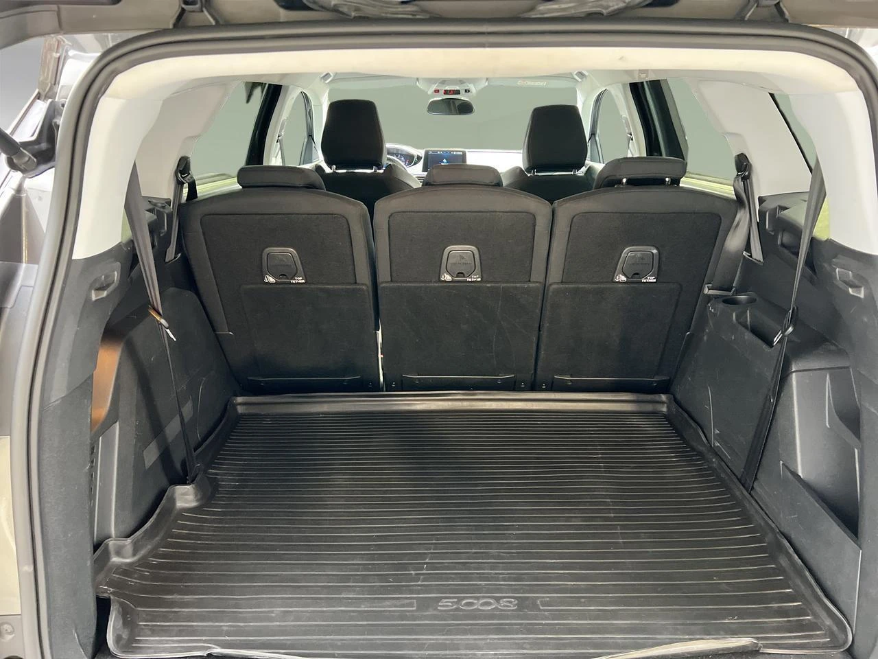 Peugeot-5008-image-6