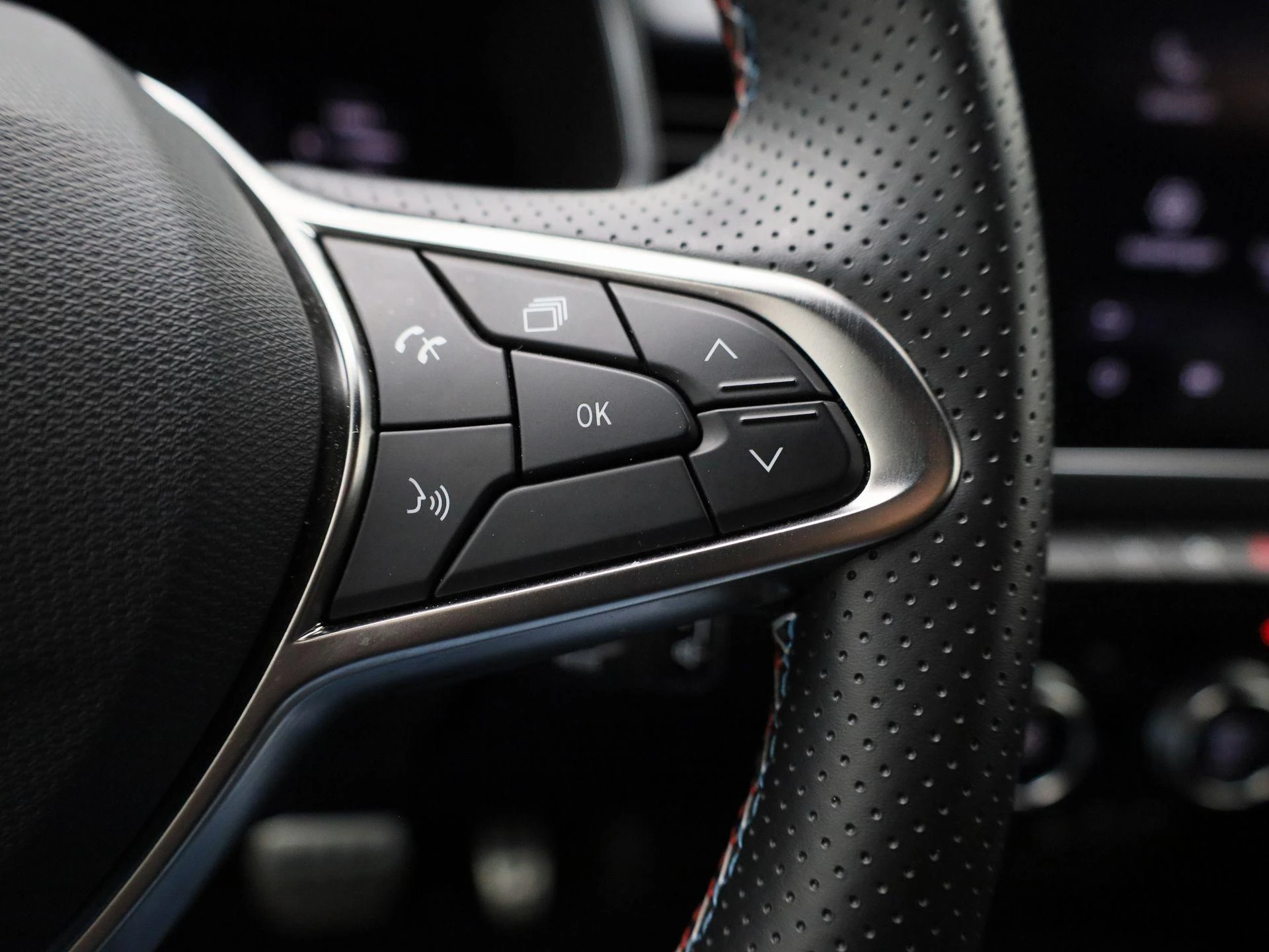 Renault-Clio-image-15