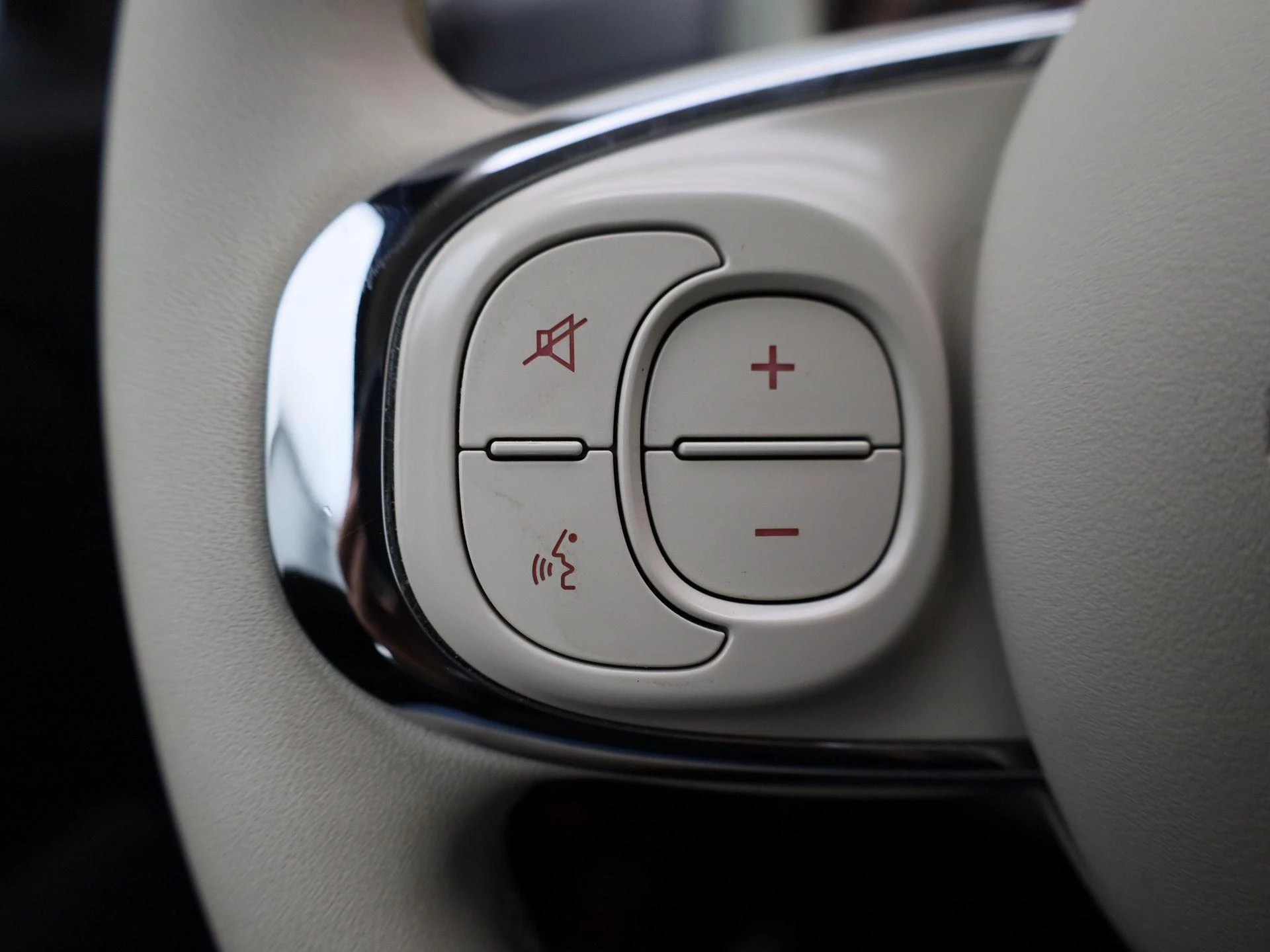 Fiat 500C 1.0 Hybrid Lounge