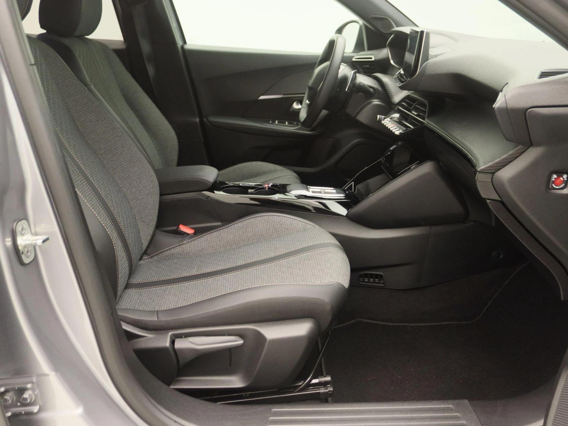 Peugeot-2008-image-22