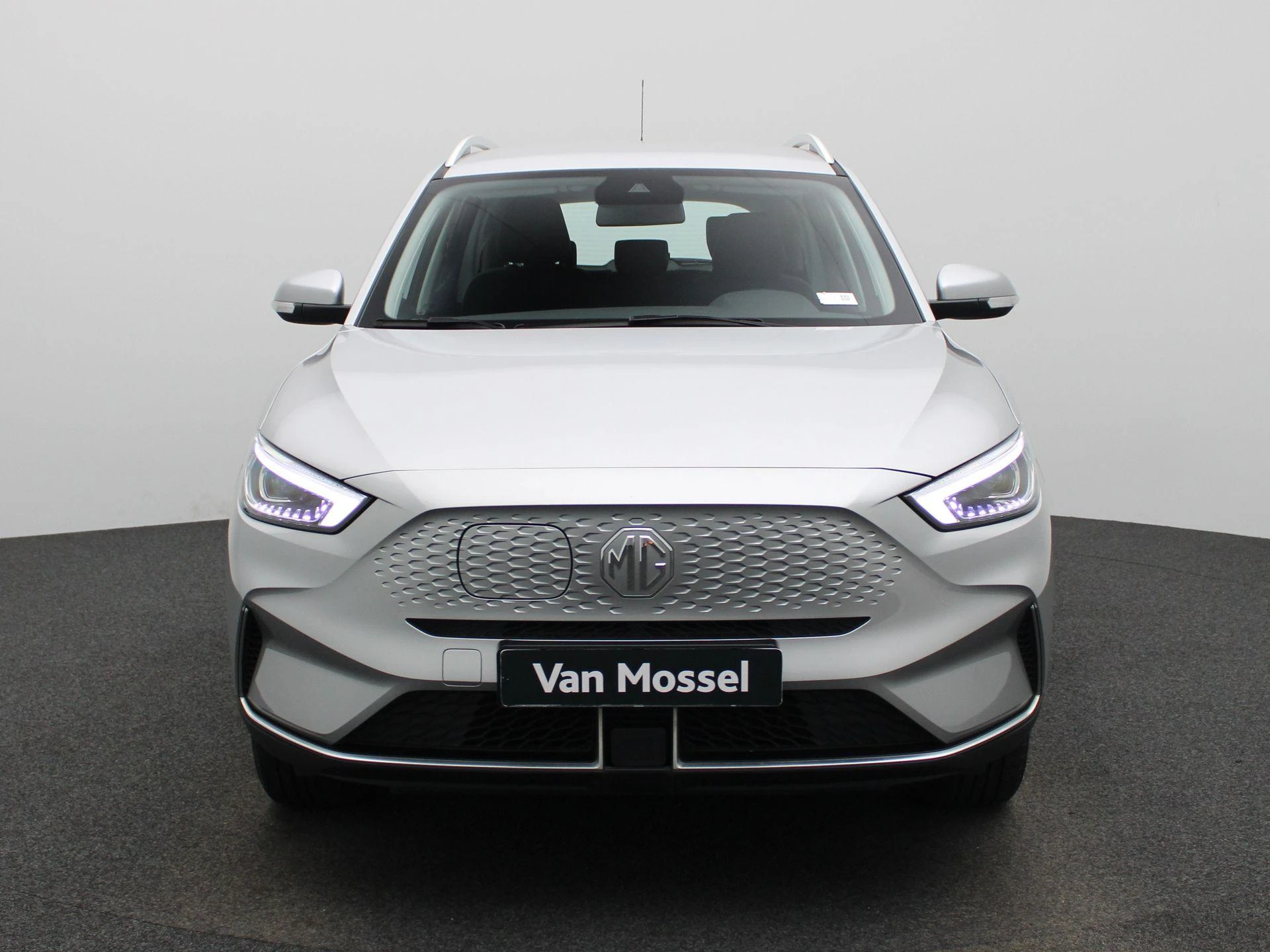 MG-ZS EV-image-2