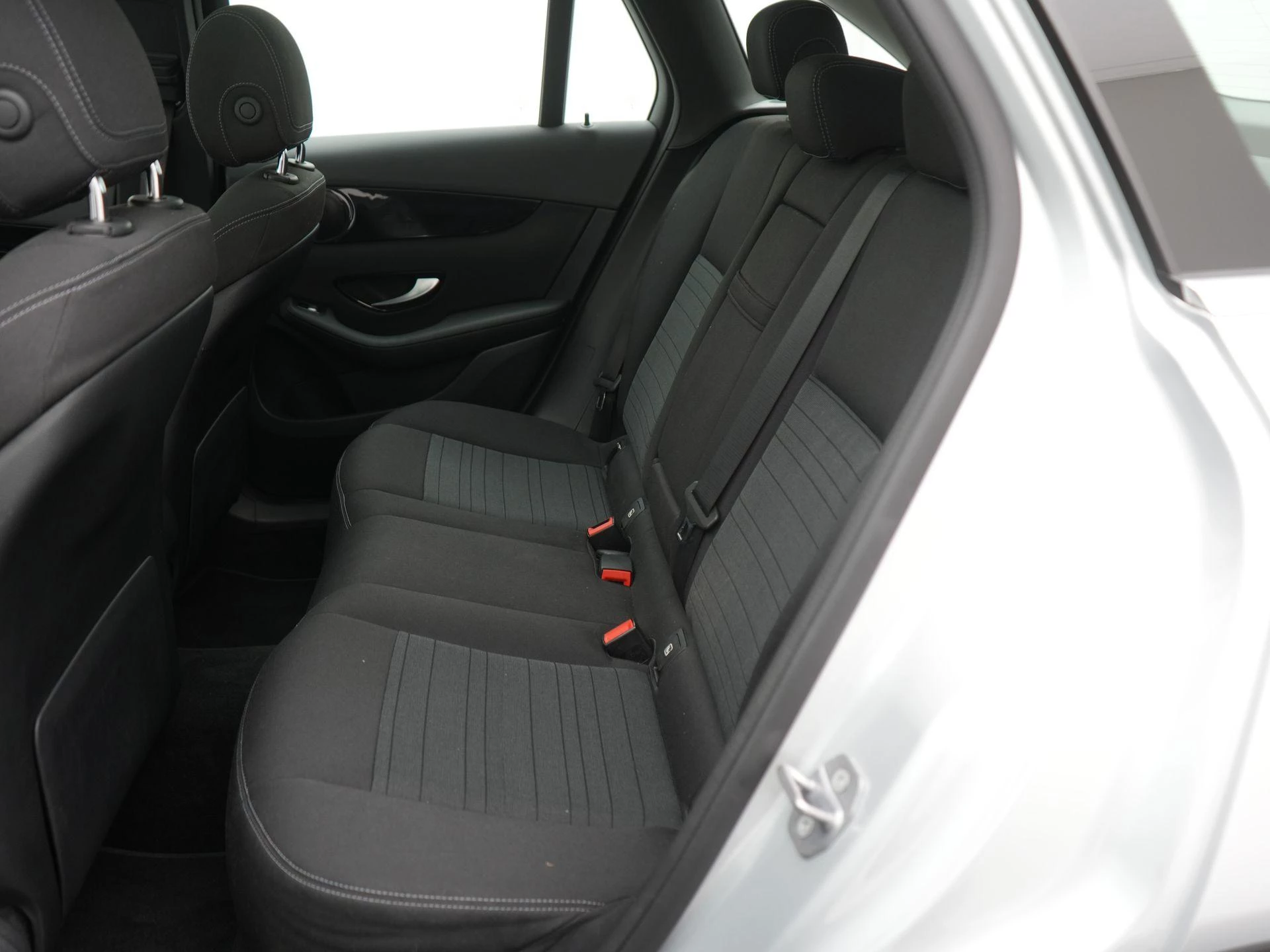 Mercedes-Benz-GLC-image-10