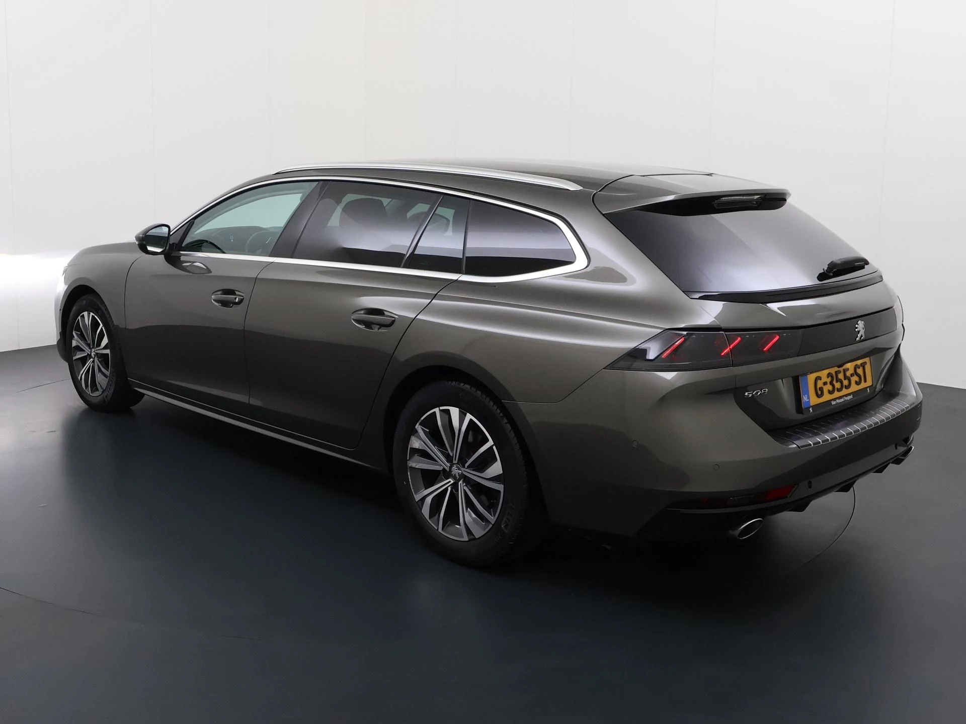 Peugeot 508 SW 1.6 PureTech Blue Lease Allure