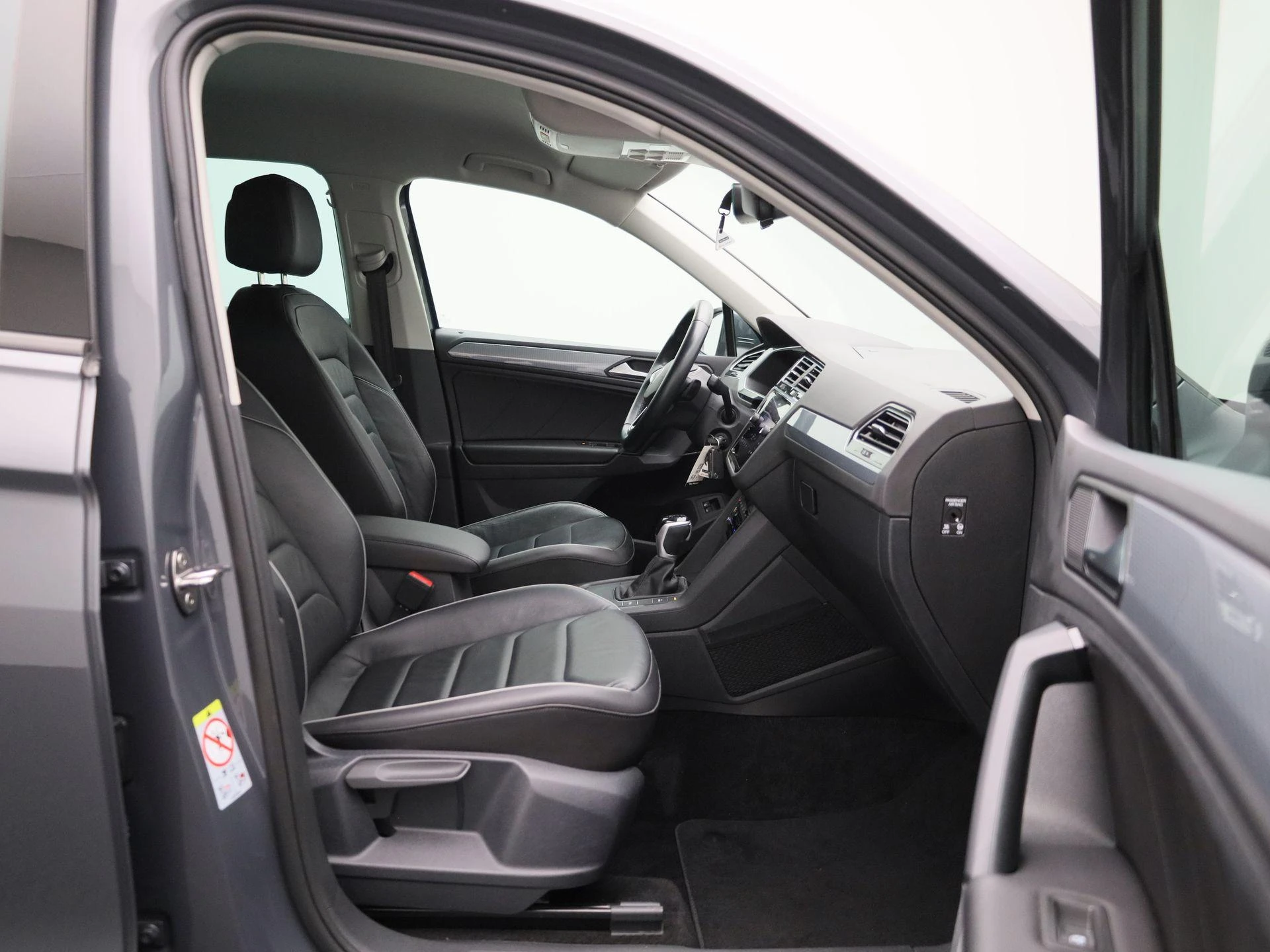 Volkswagen-Tiguan-image-41