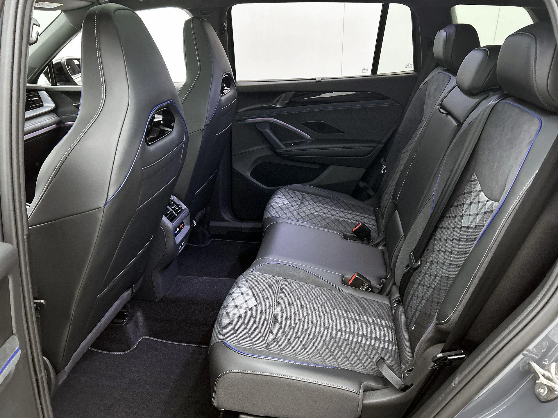 Volkswagen-Tayron-image-30