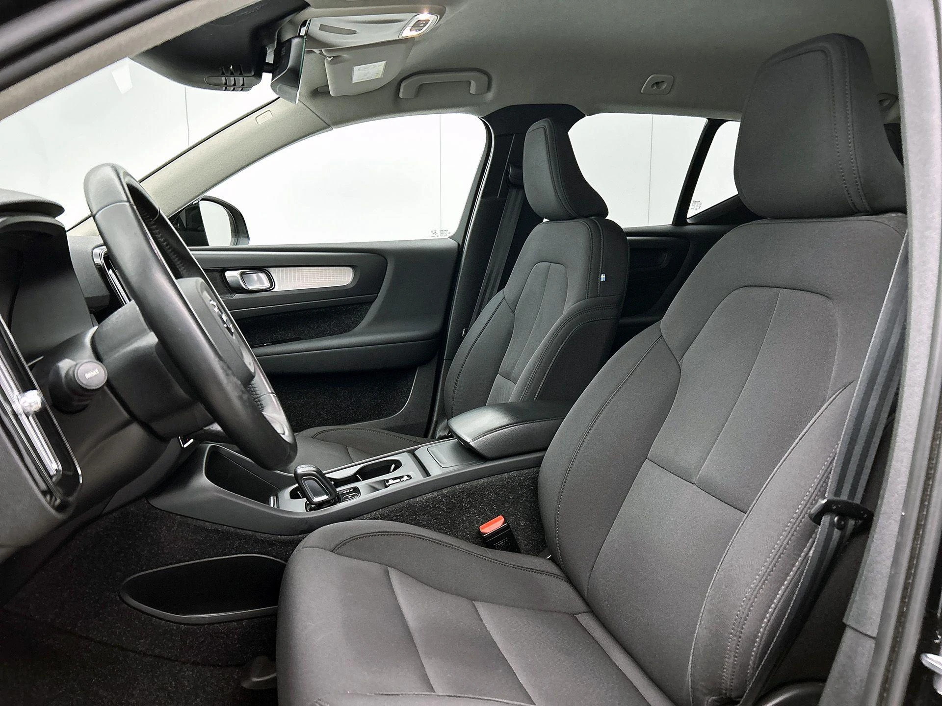 Volvo-XC40-image-30