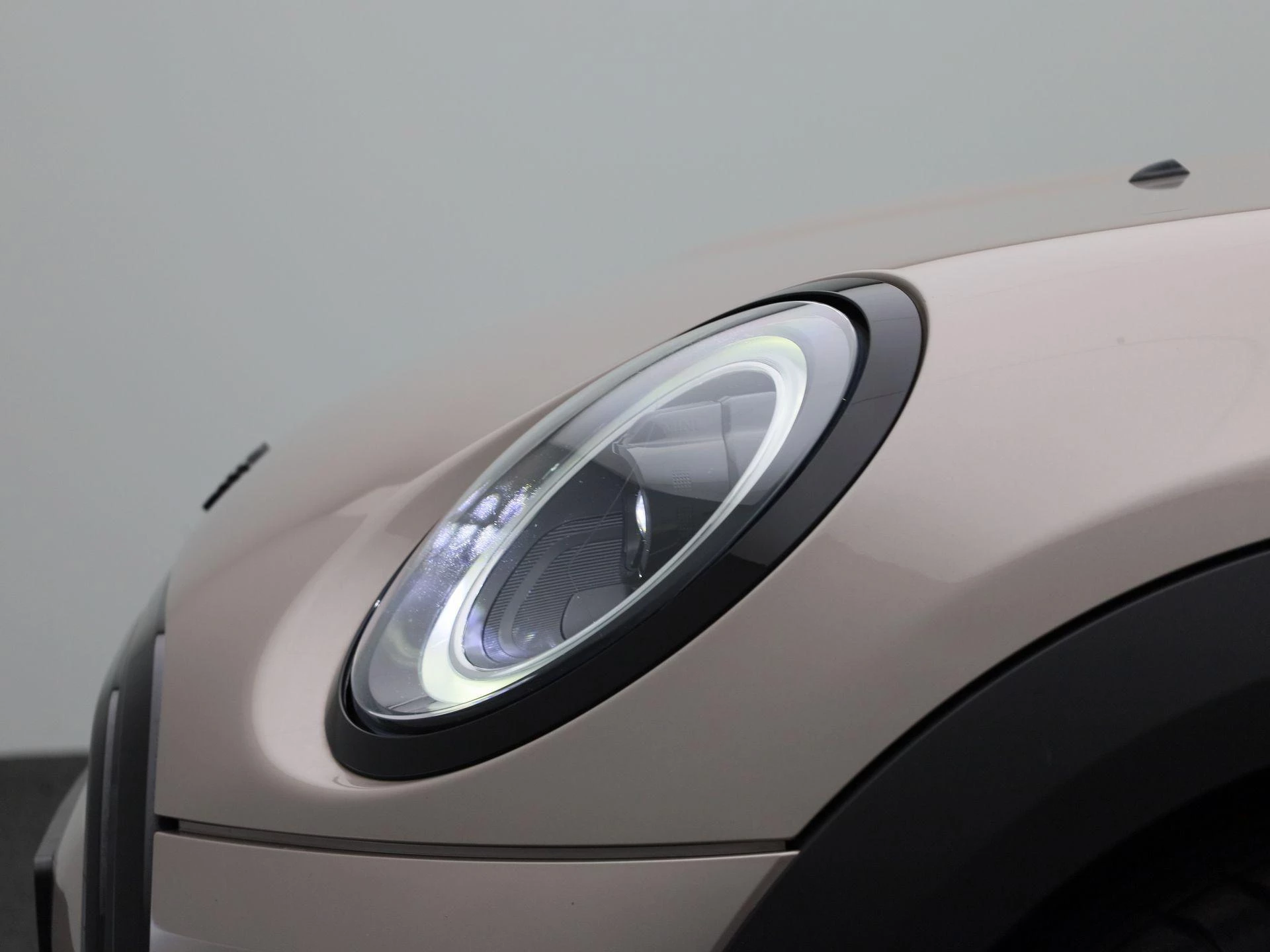 MINI-Cooper-image-14