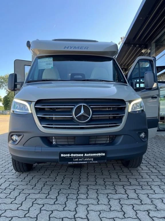Hymer--image-25