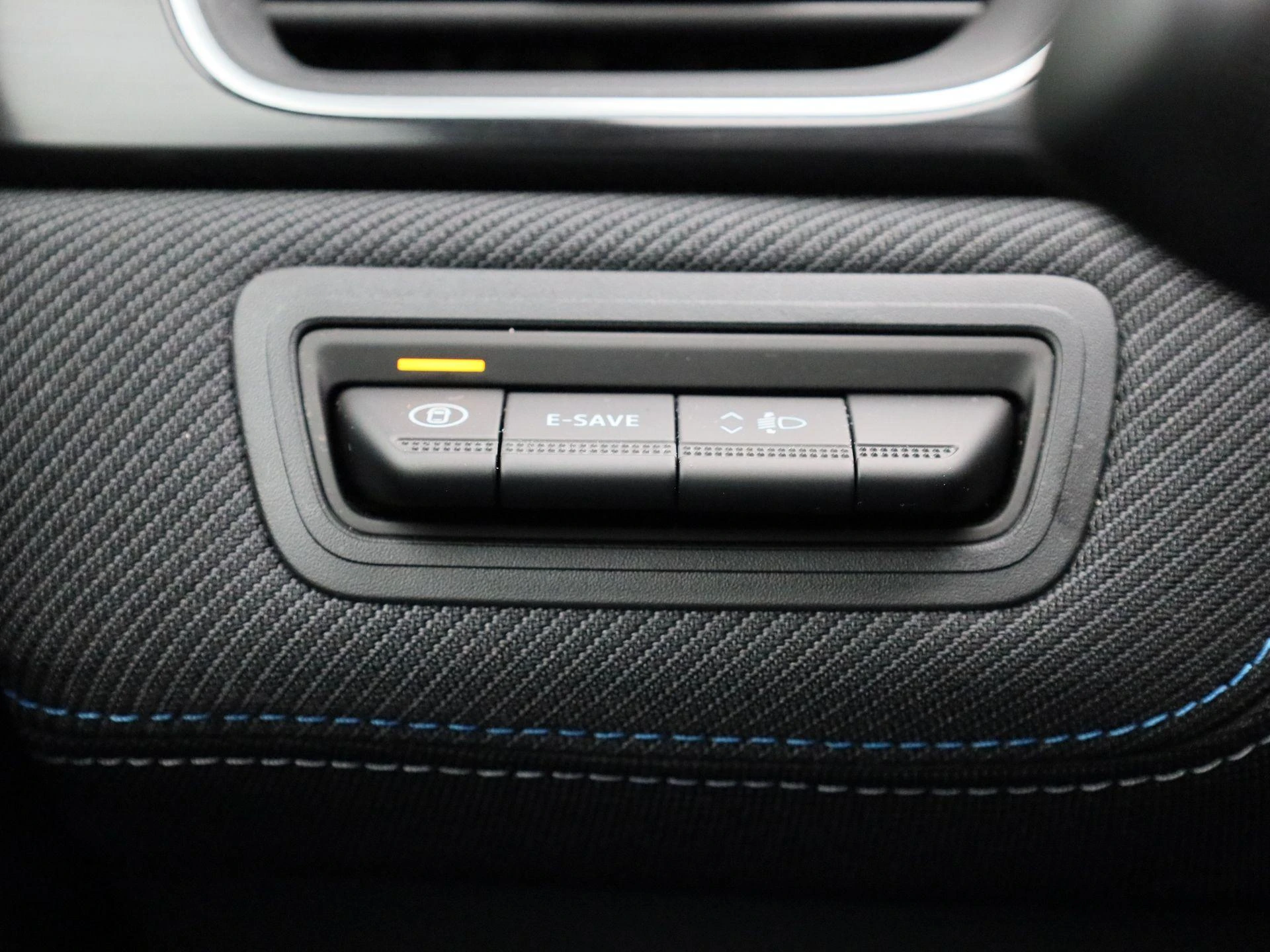 Renault-Captur-image-24