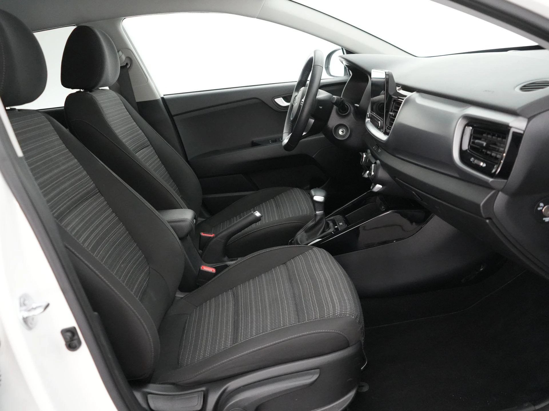 Kia-Stonic-image-11