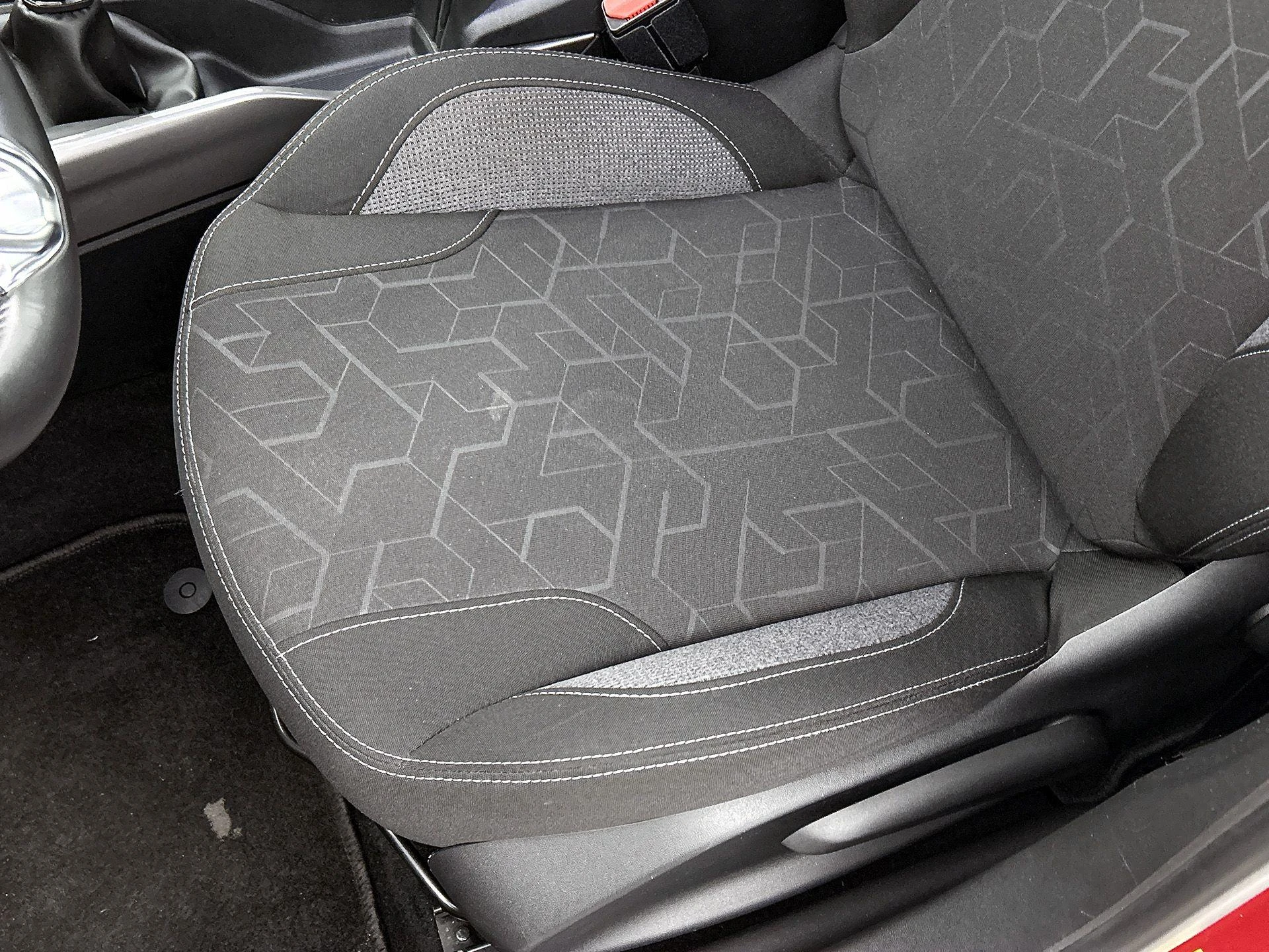 Peugeot-2008-image-13